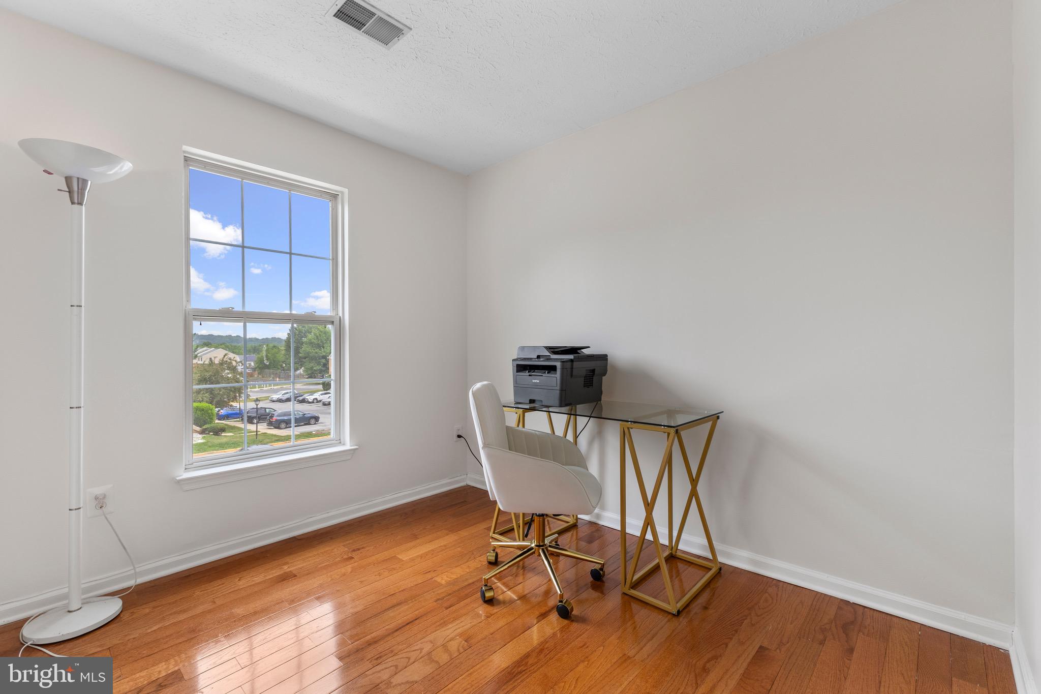HILLCREST TOWNE - Residential