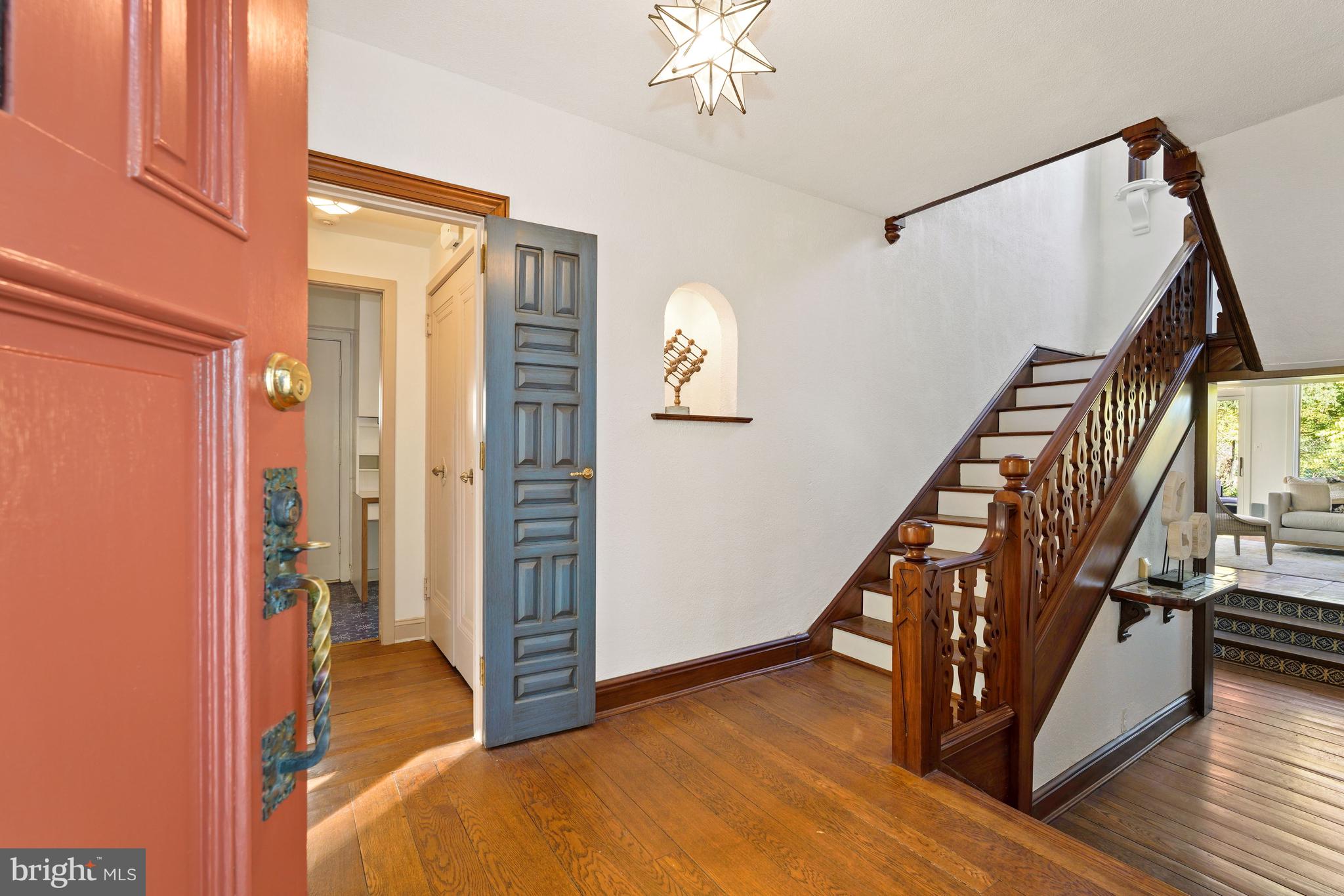 CHEVY CHASE VILLAGE - Residential