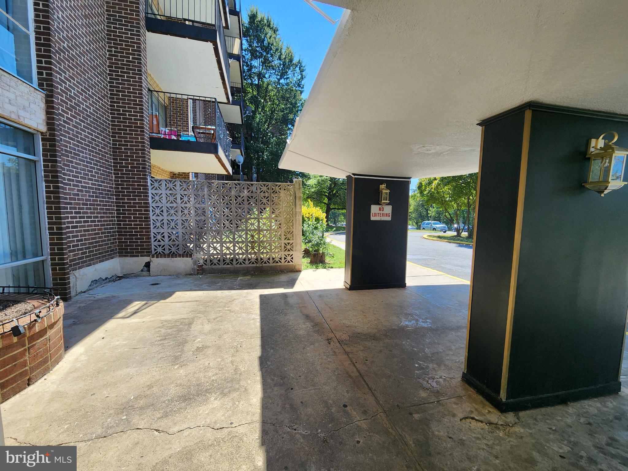 PARKWAY CONDOMINIUMS - Residential