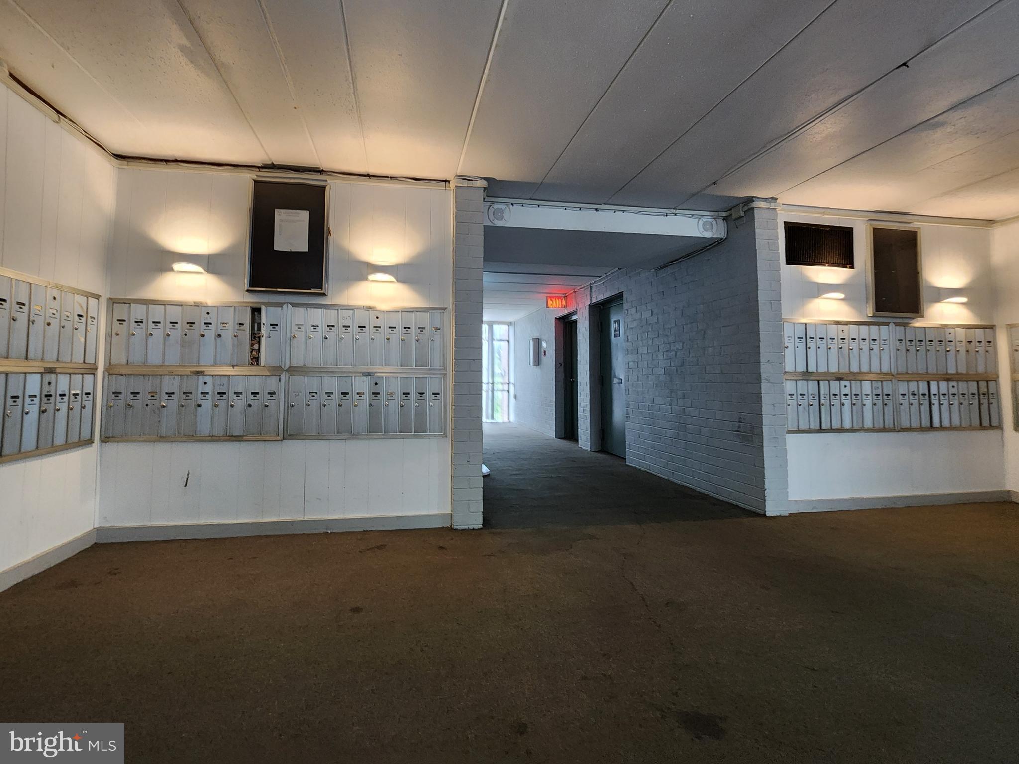 PARKWAY CONDOMINIUMS - Residential