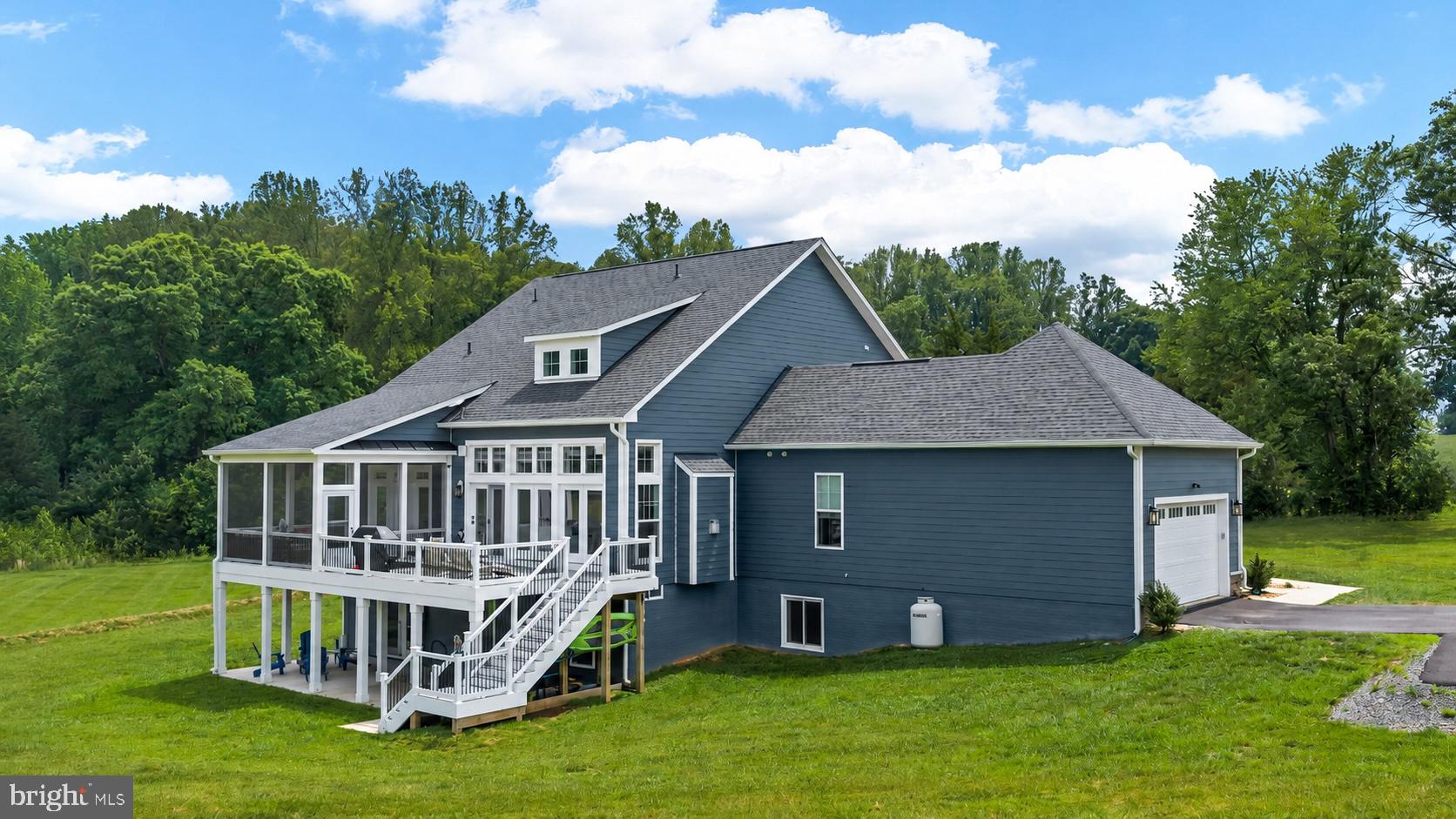 ROCK ISLAND LANDING - Residential