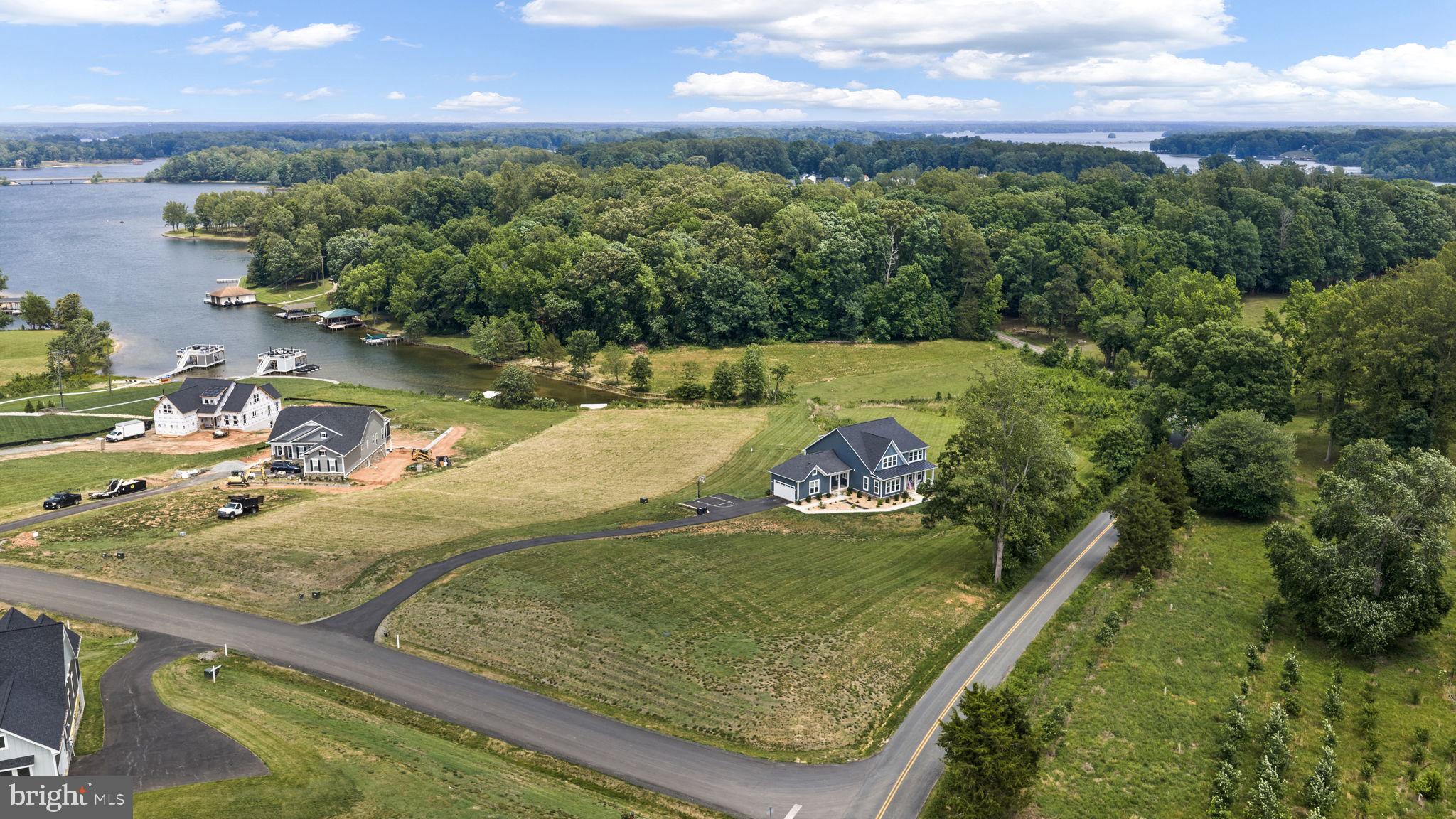 ROCK ISLAND LANDING - Residential