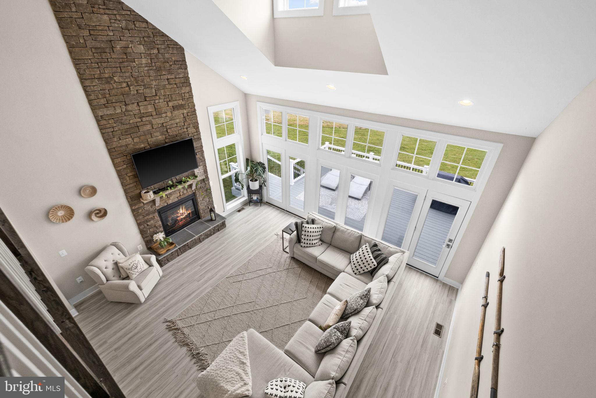 ROCK ISLAND LANDING - Residential