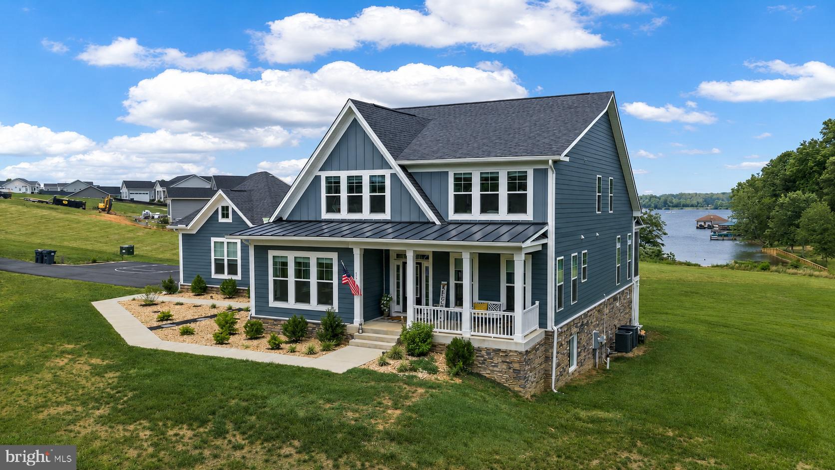 ROCK ISLAND LANDING - Residential