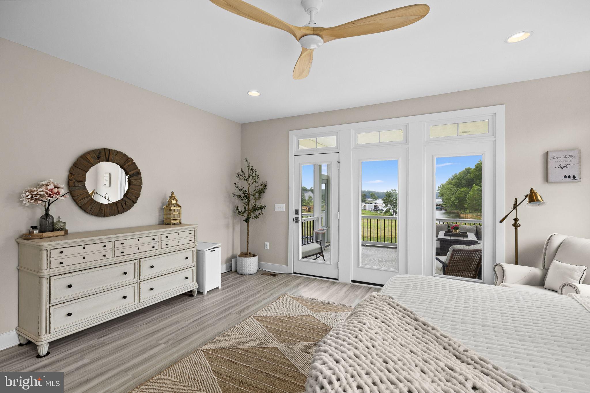 ROCK ISLAND LANDING - Residential