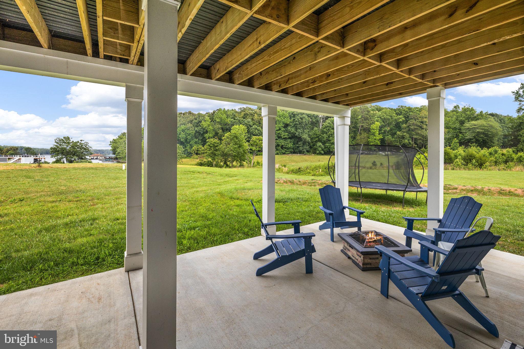 ROCK ISLAND LANDING - Residential