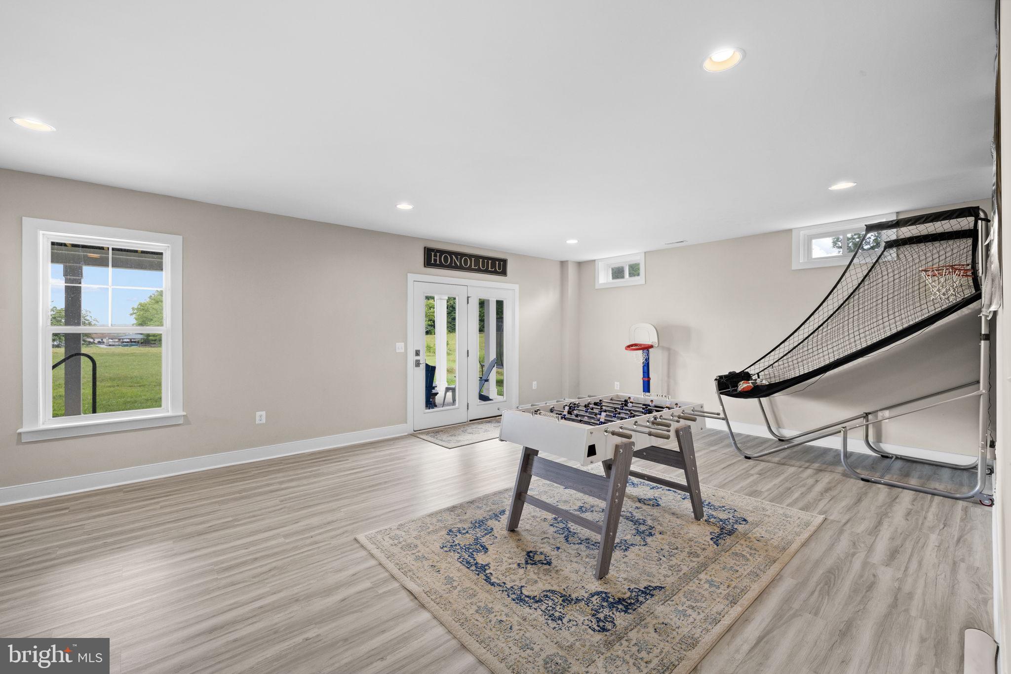 ROCK ISLAND LANDING - Residential