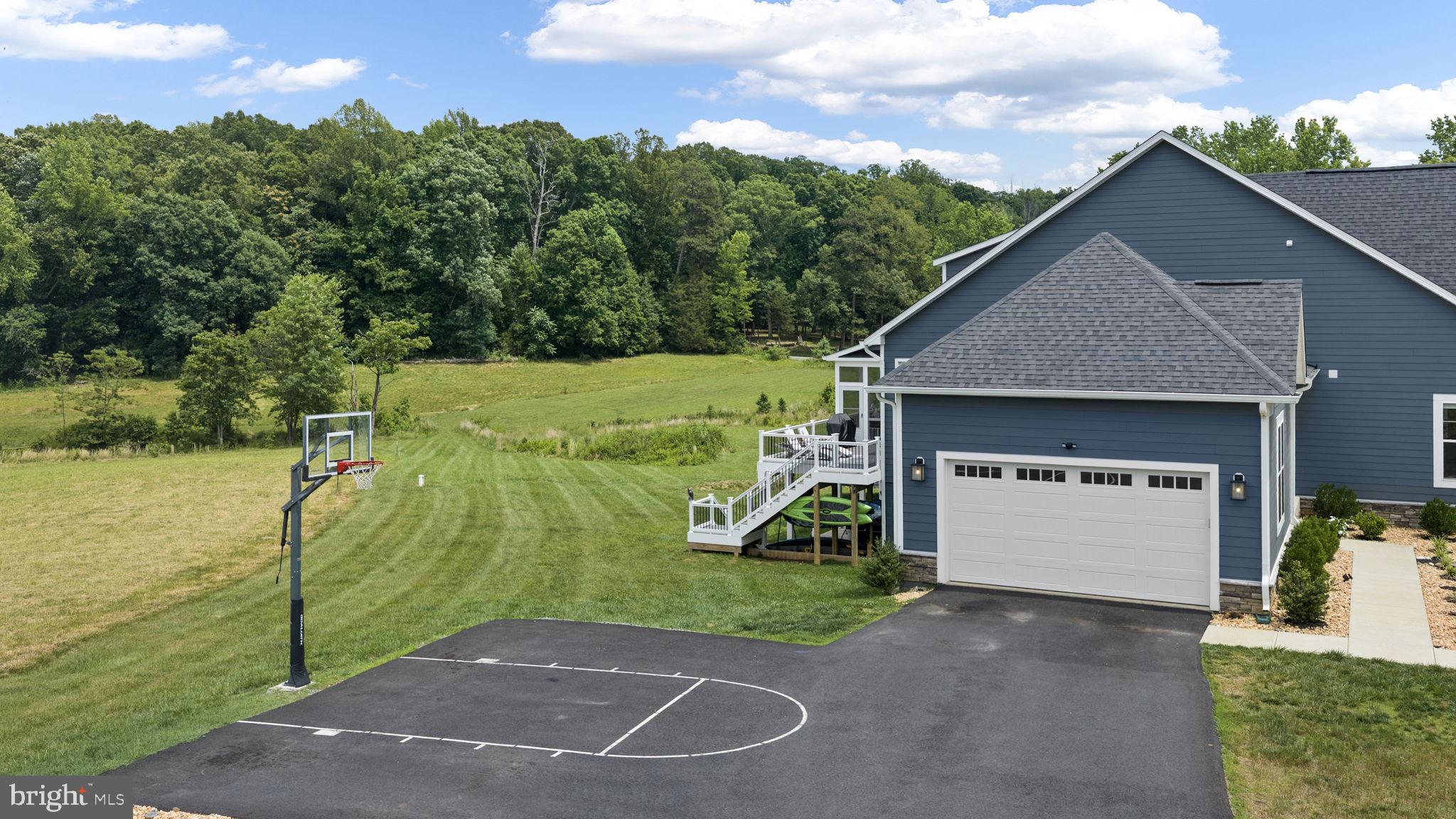 ROCK ISLAND LANDING - Residential
