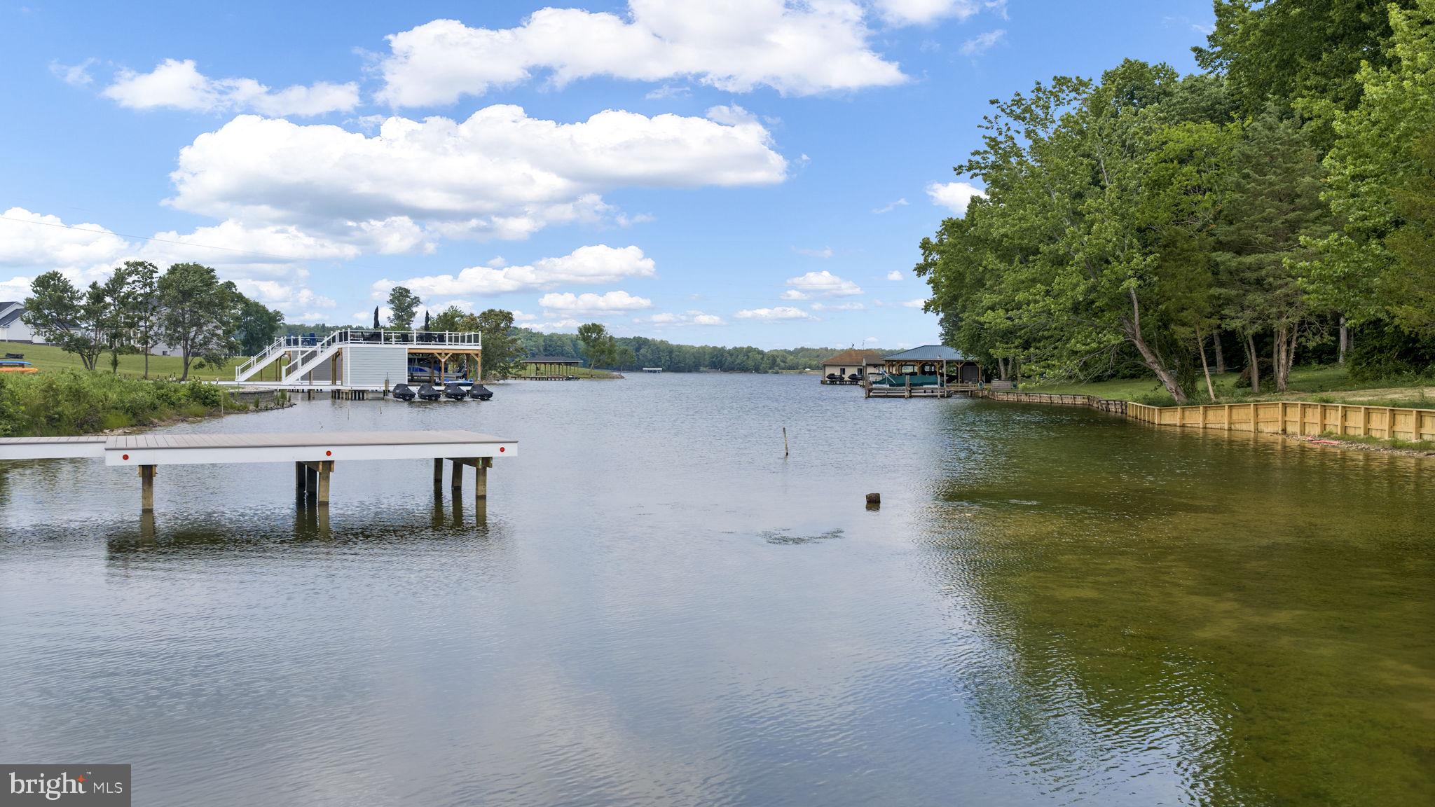 ROCK ISLAND LANDING - Residential