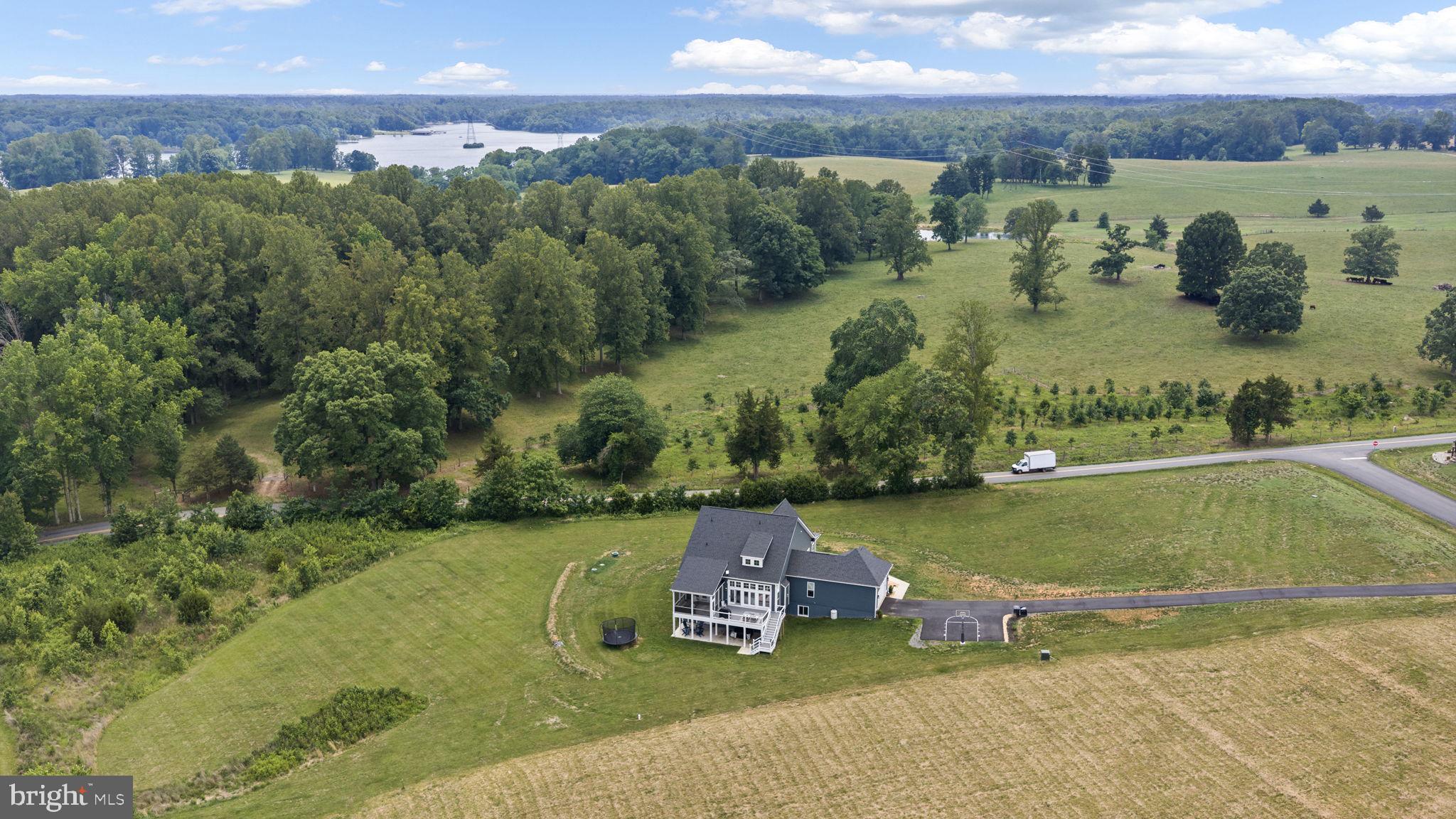 ROCK ISLAND LANDING - Residential