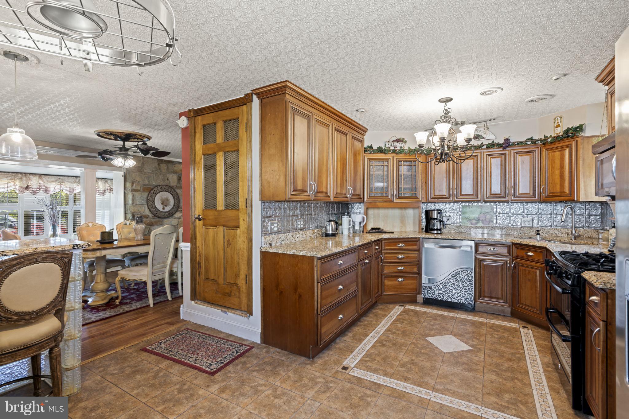 PINE VALLEY - Residential