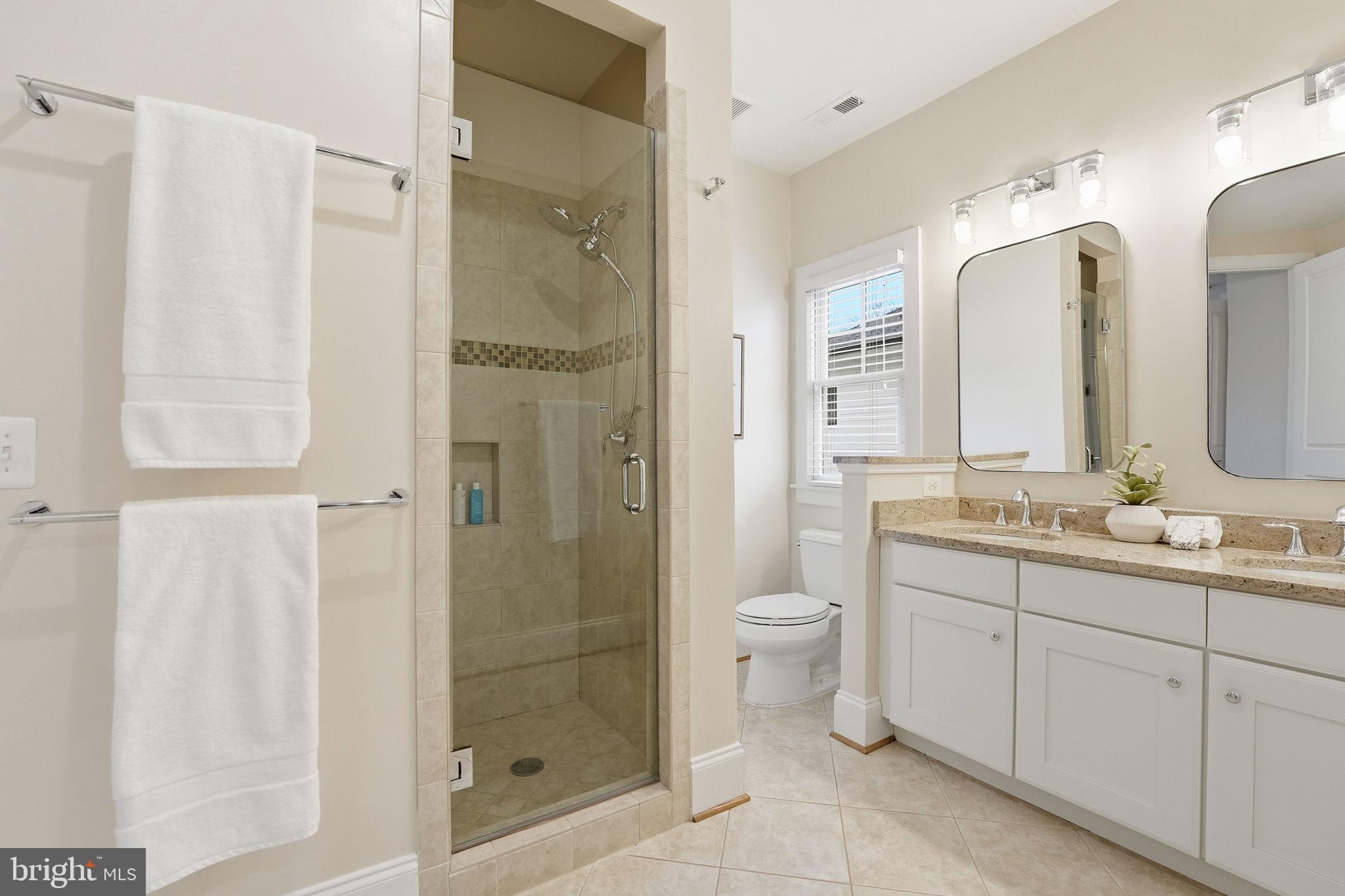 BERKSHIRE OAKWOOD - Residential