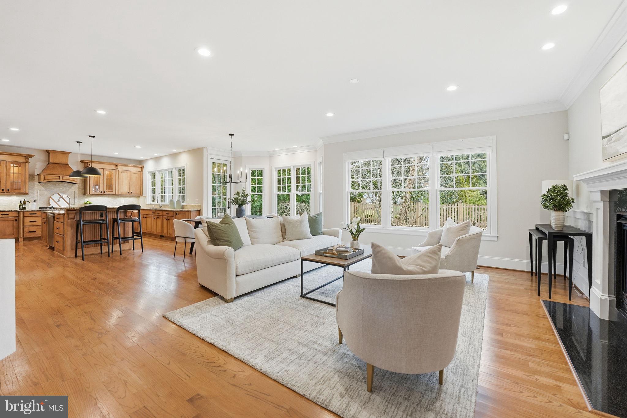 BERKSHIRE OAKWOOD - Residential