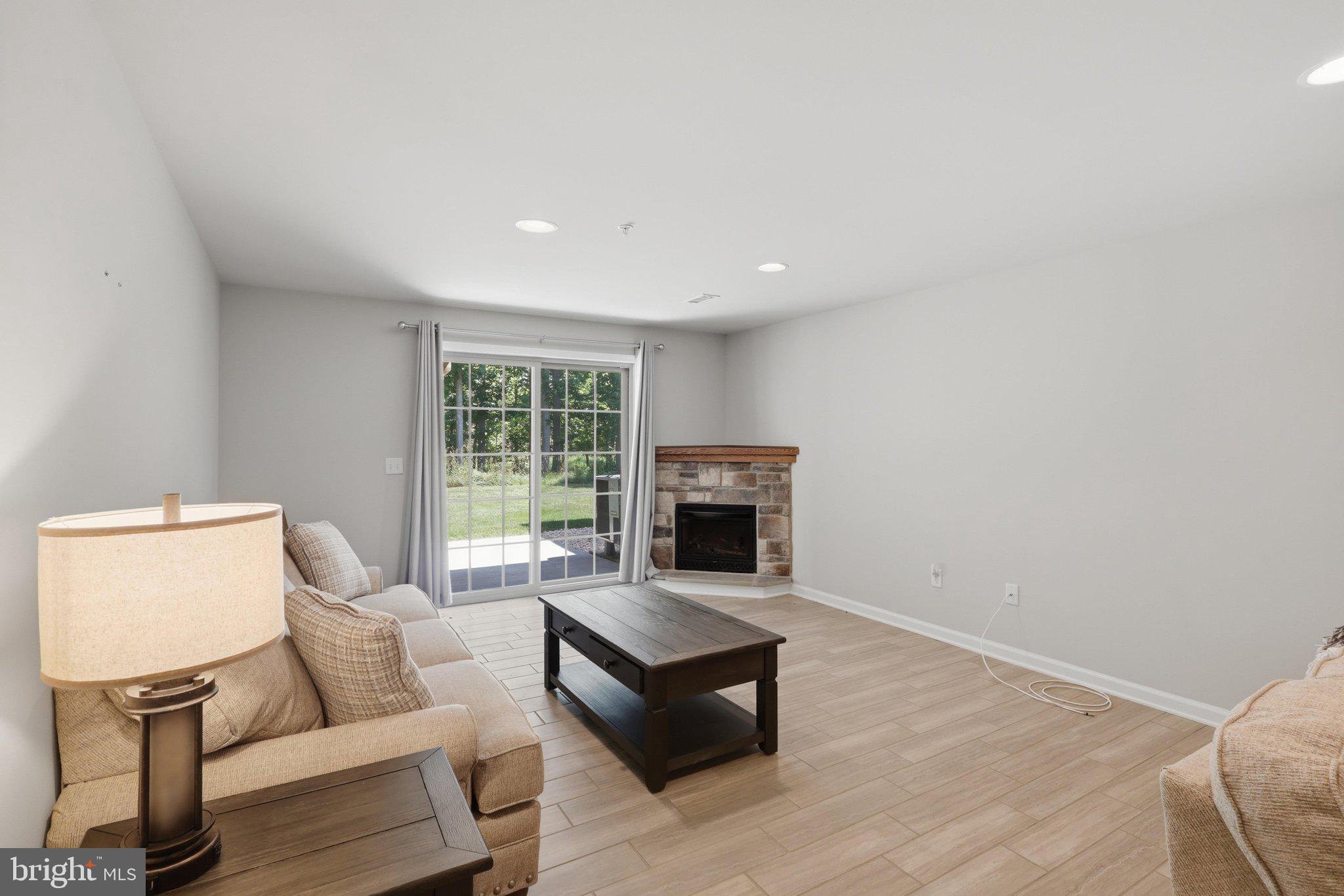 QUAIL RUN CONDOS - Residential