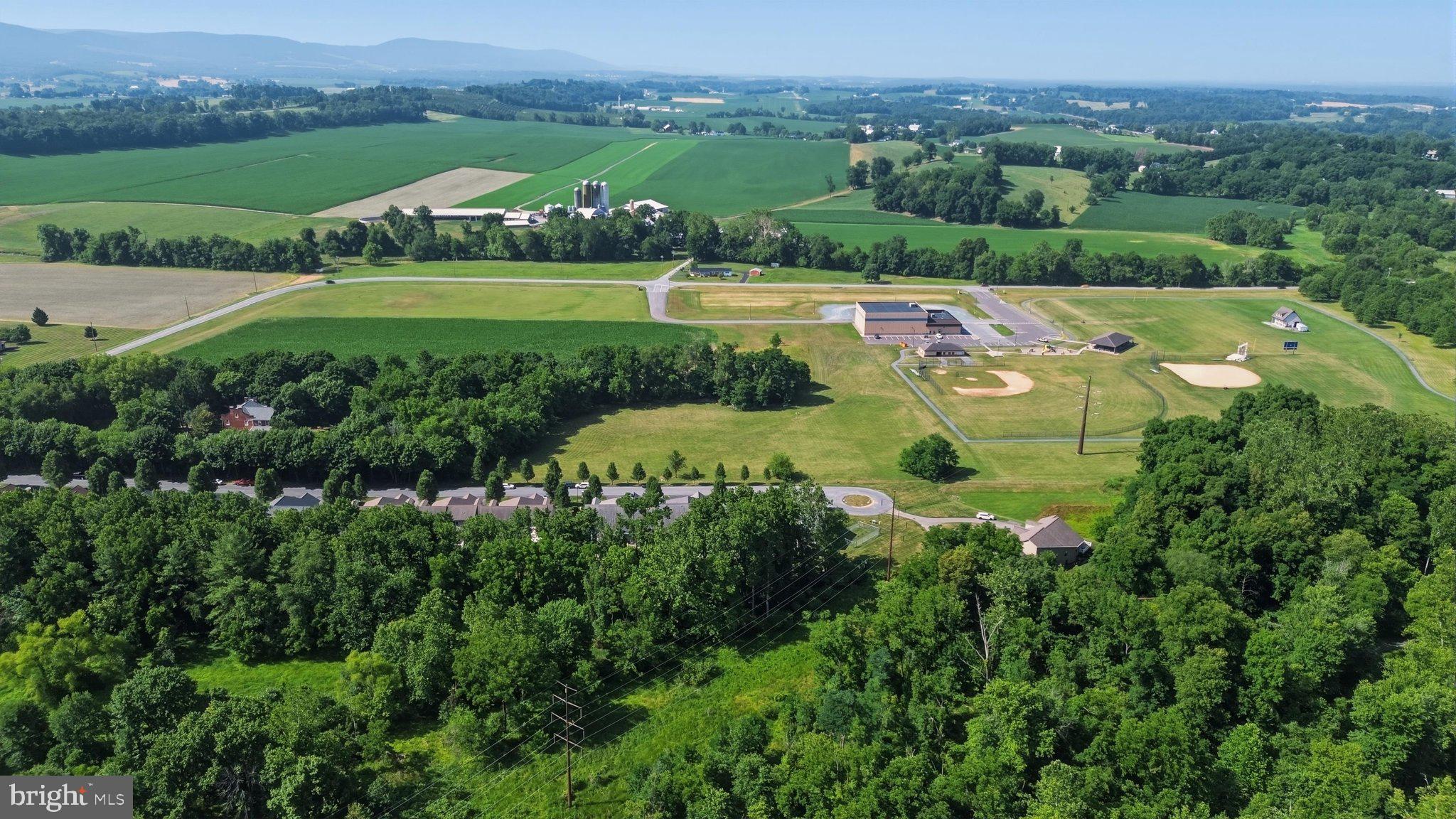 QUAIL RUN CONDOS - Residential