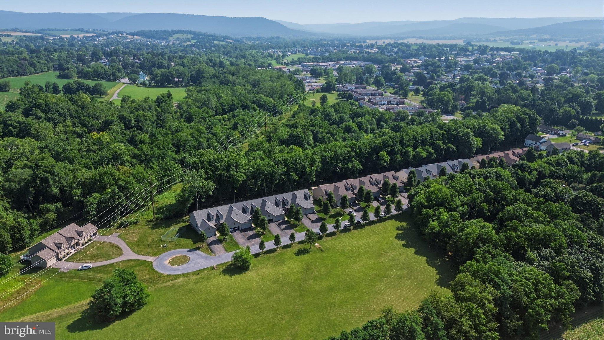 QUAIL RUN CONDOS - Residential