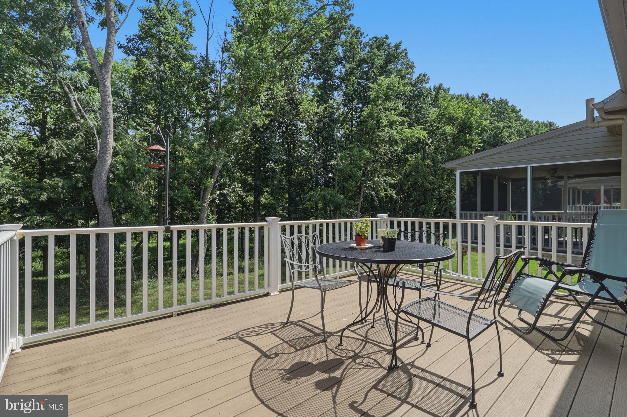 QUAIL RUN CONDOS - Residential