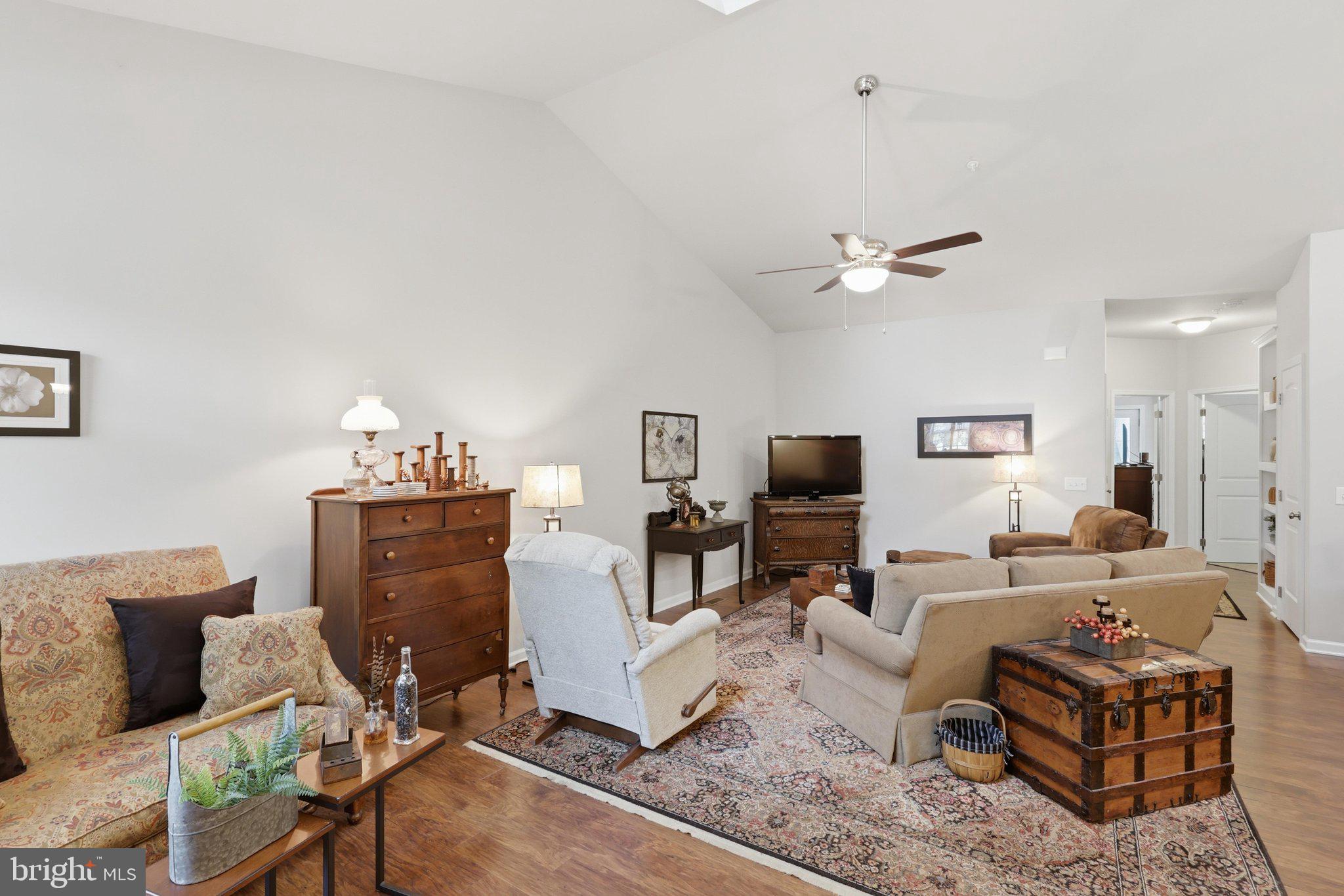 QUAIL RUN CONDOS - Residential