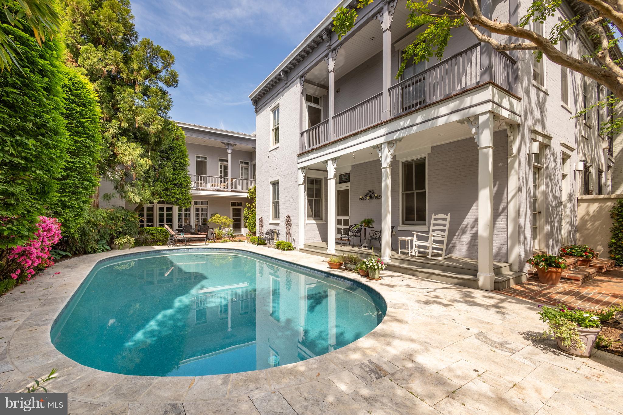 CAPITOL HILL EAST - Residential