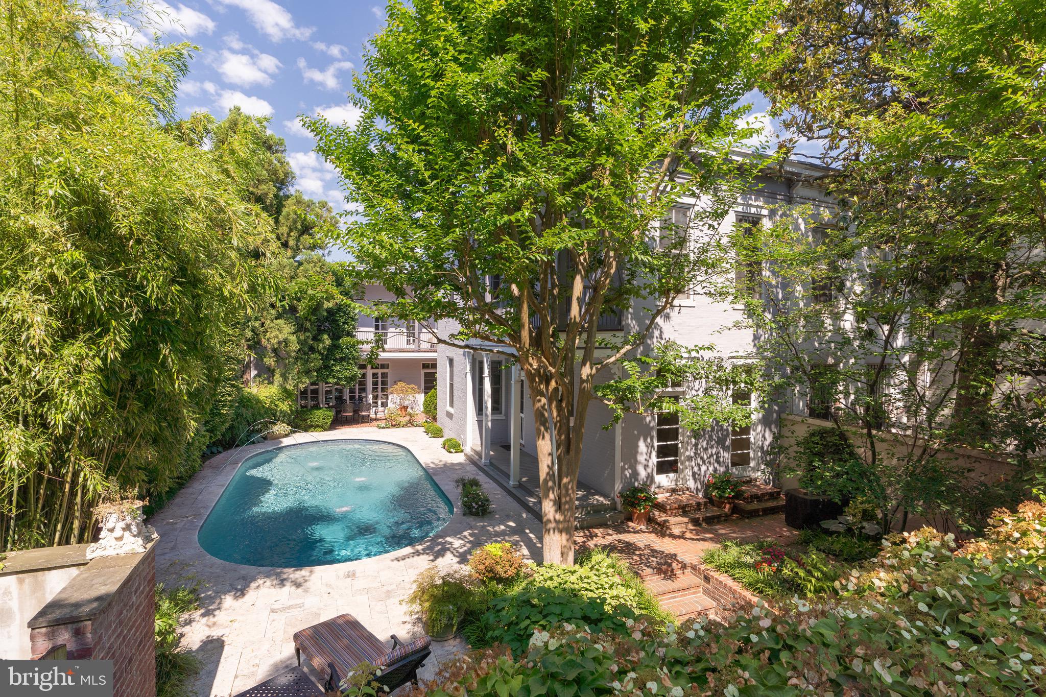 CAPITOL HILL EAST - Residential