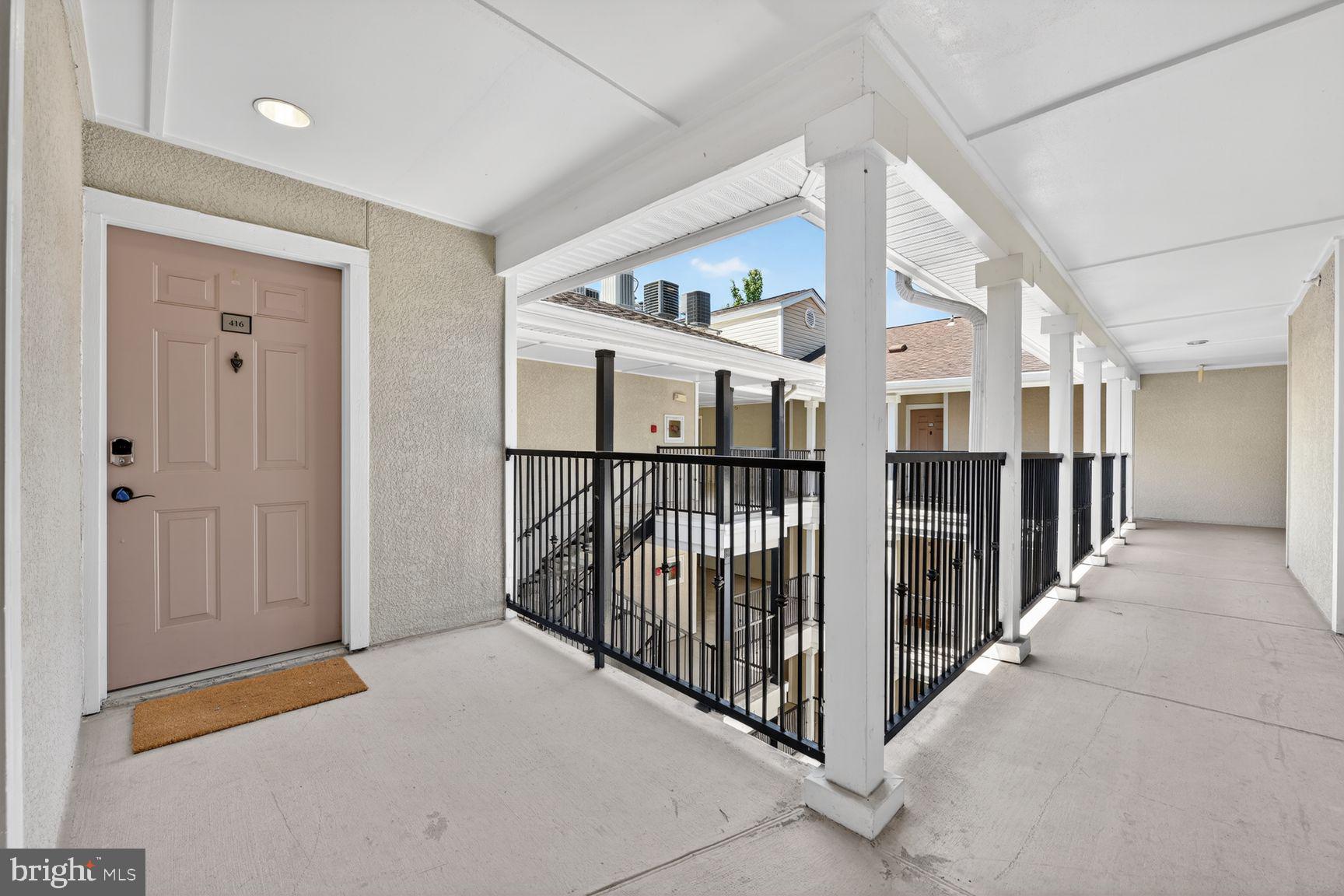 FOUNTAINS AT MCLEAN - Residential