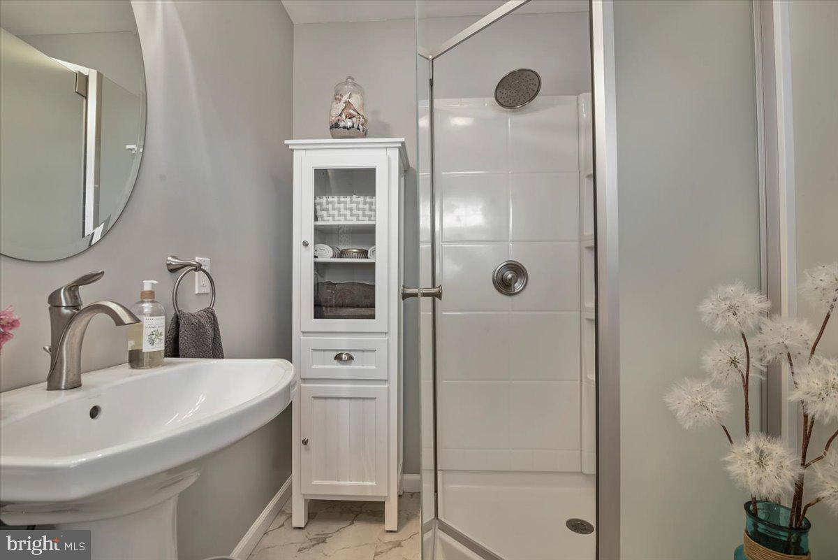ROEDERS GLEN - Residential