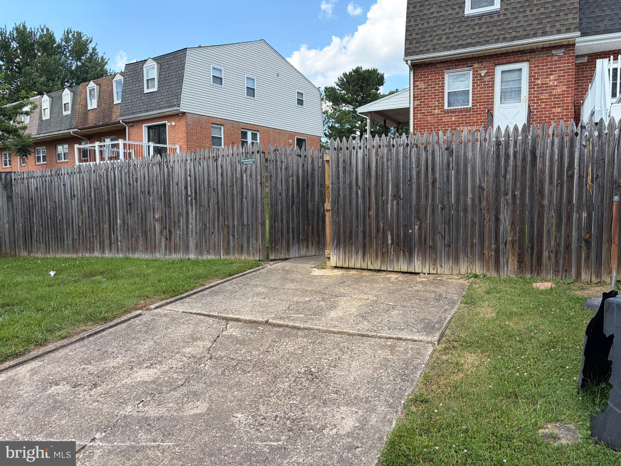 HAWTHORNE - Residential