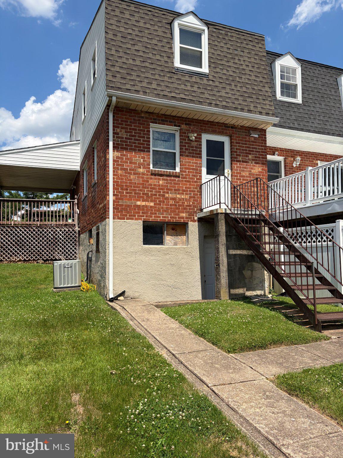 HAWTHORNE - Residential