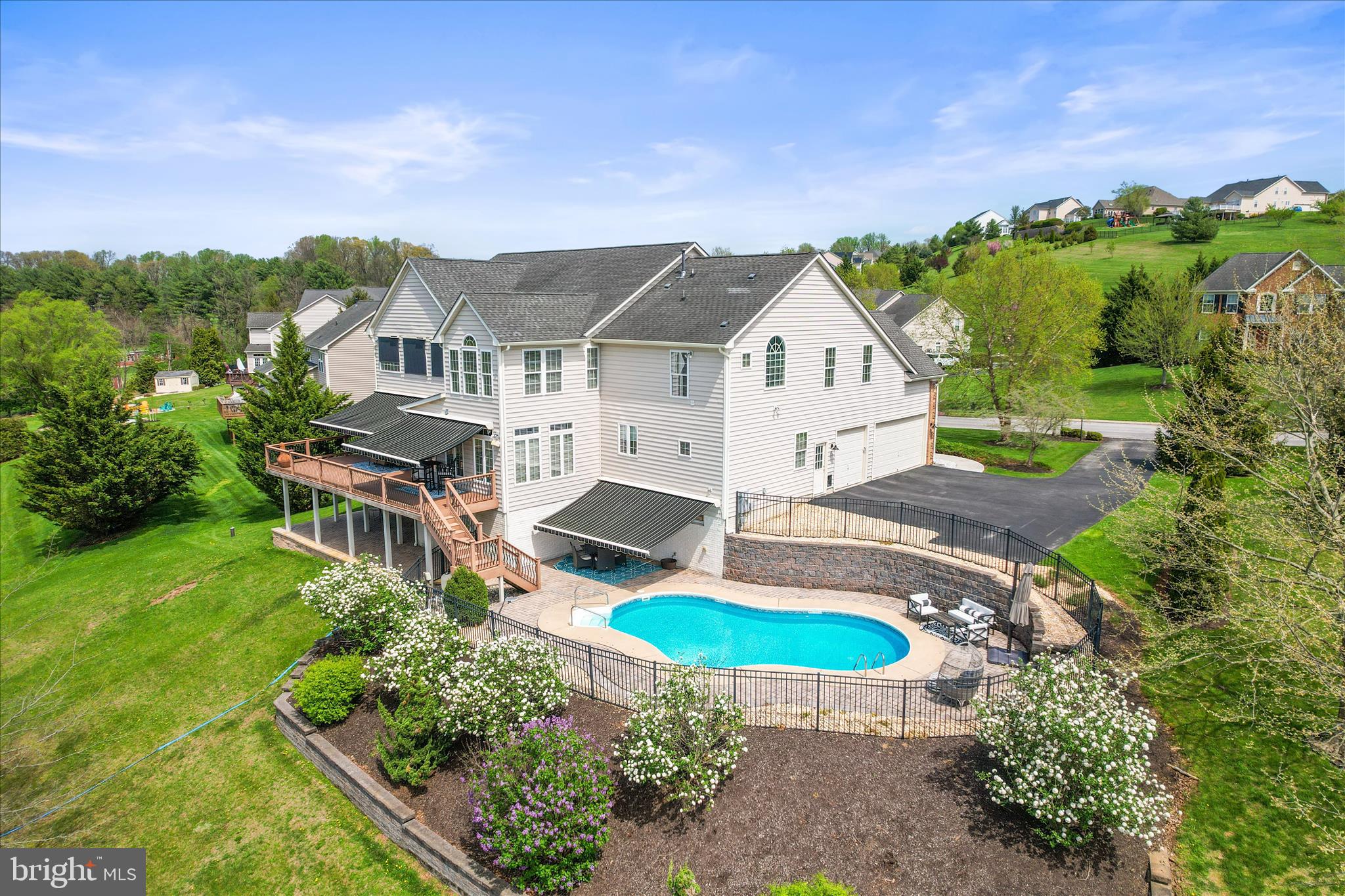SUMMIT RIDGE - Residential