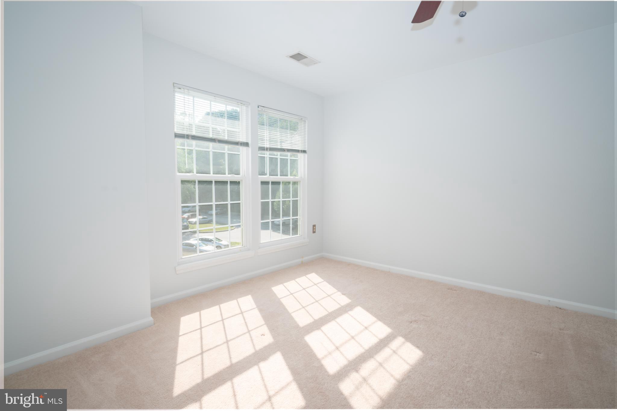 SILVERBROOK FARMS - Residential
