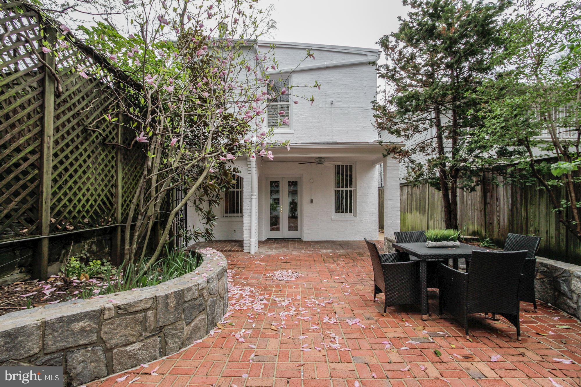 GEORGETOWN - Residential