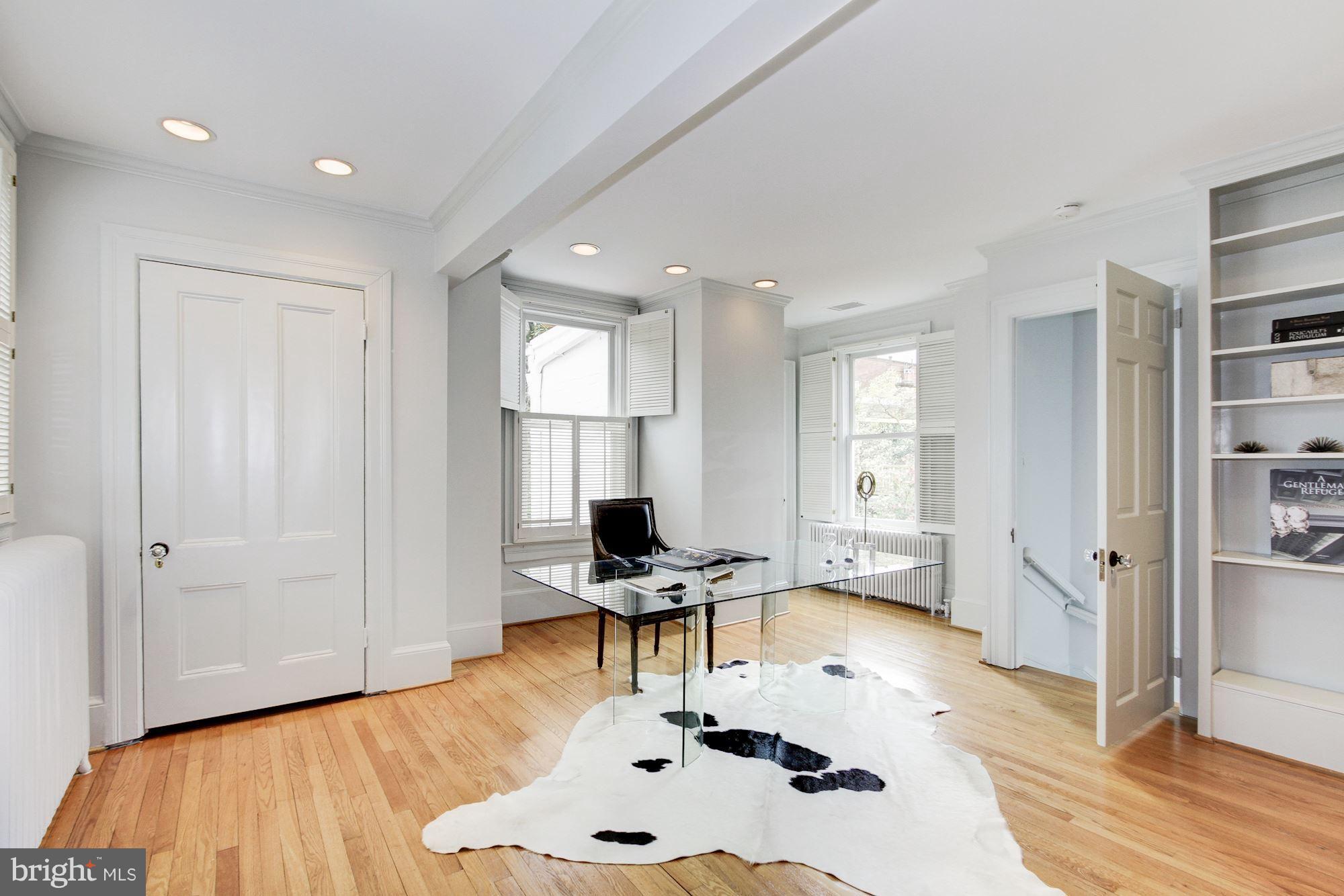 GEORGETOWN - Residential