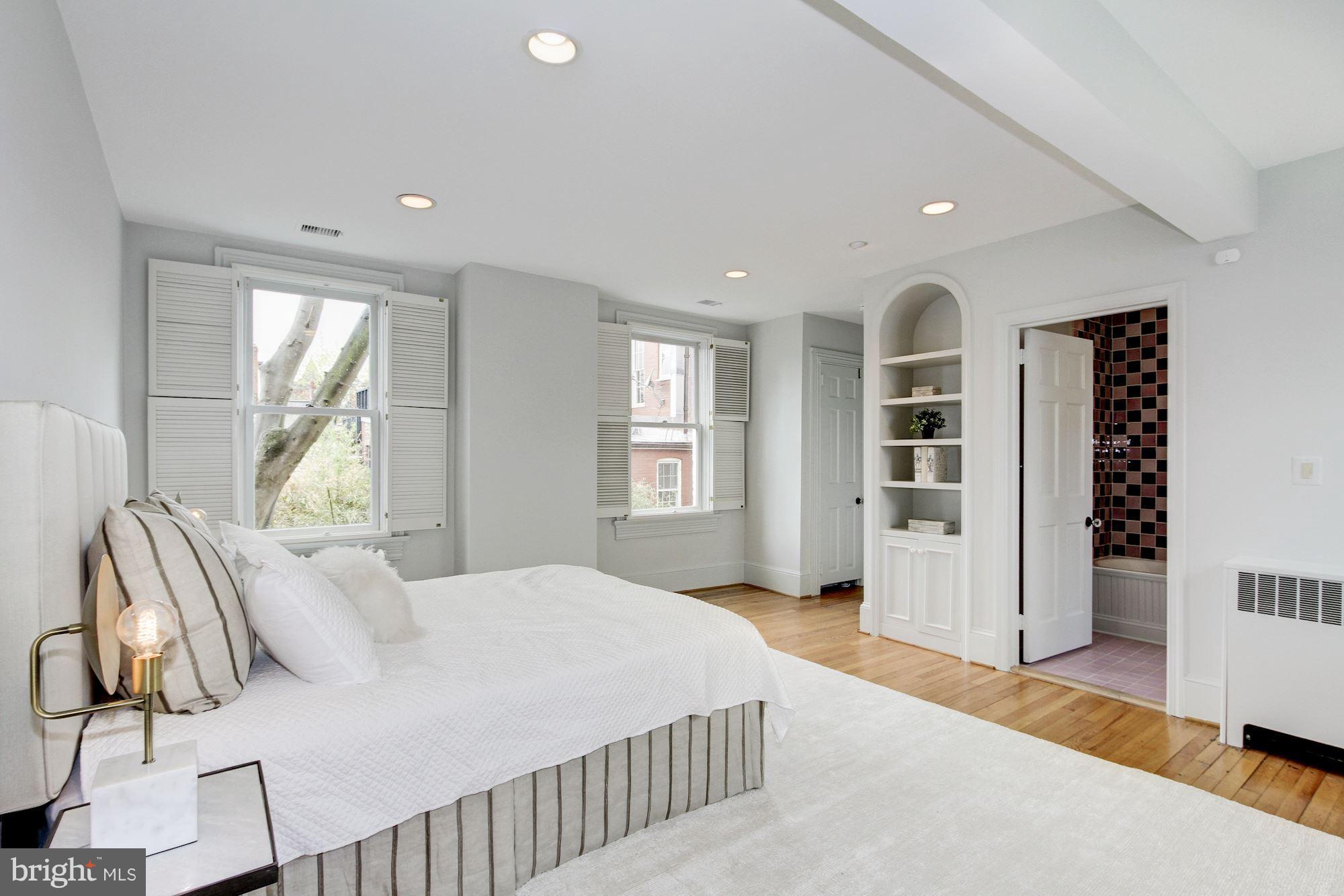 GEORGETOWN - Residential