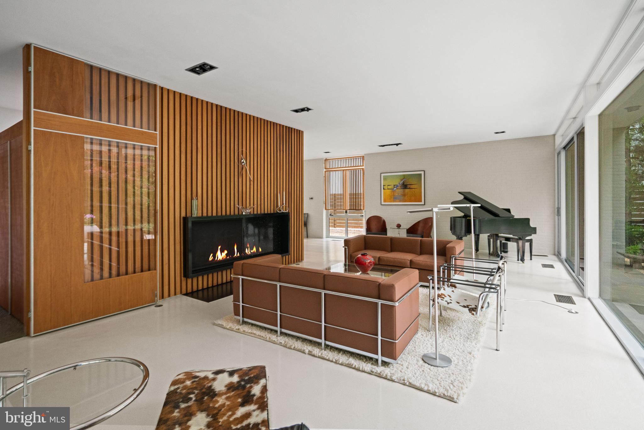 DOVER BALMORAL RIVERWOOD - Residential