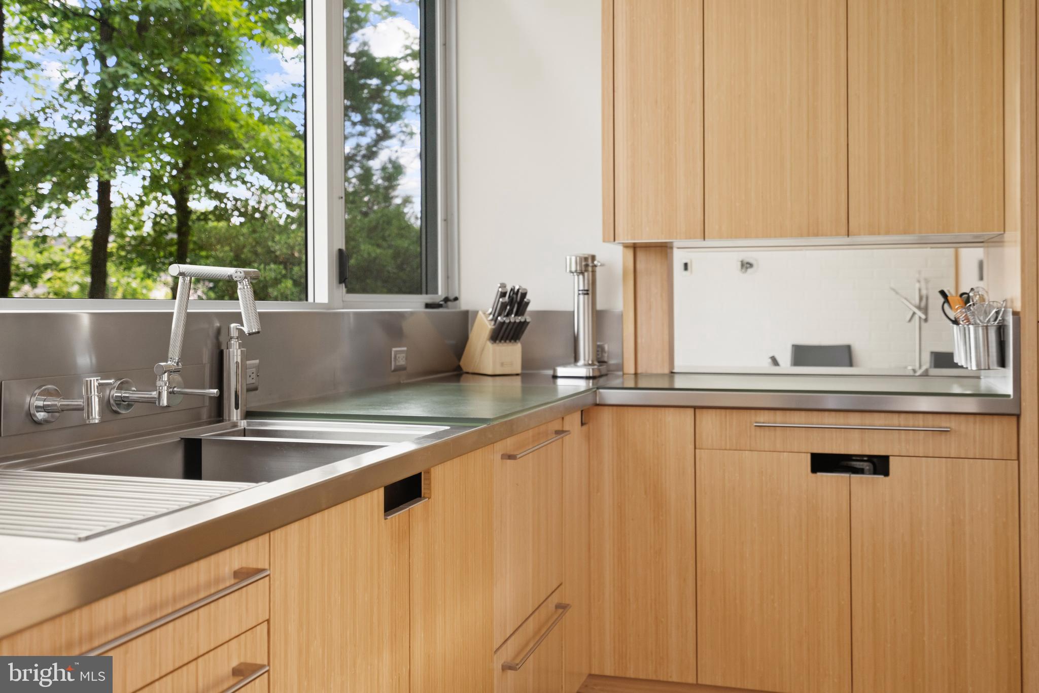 DOVER BALMORAL RIVERWOOD - Residential