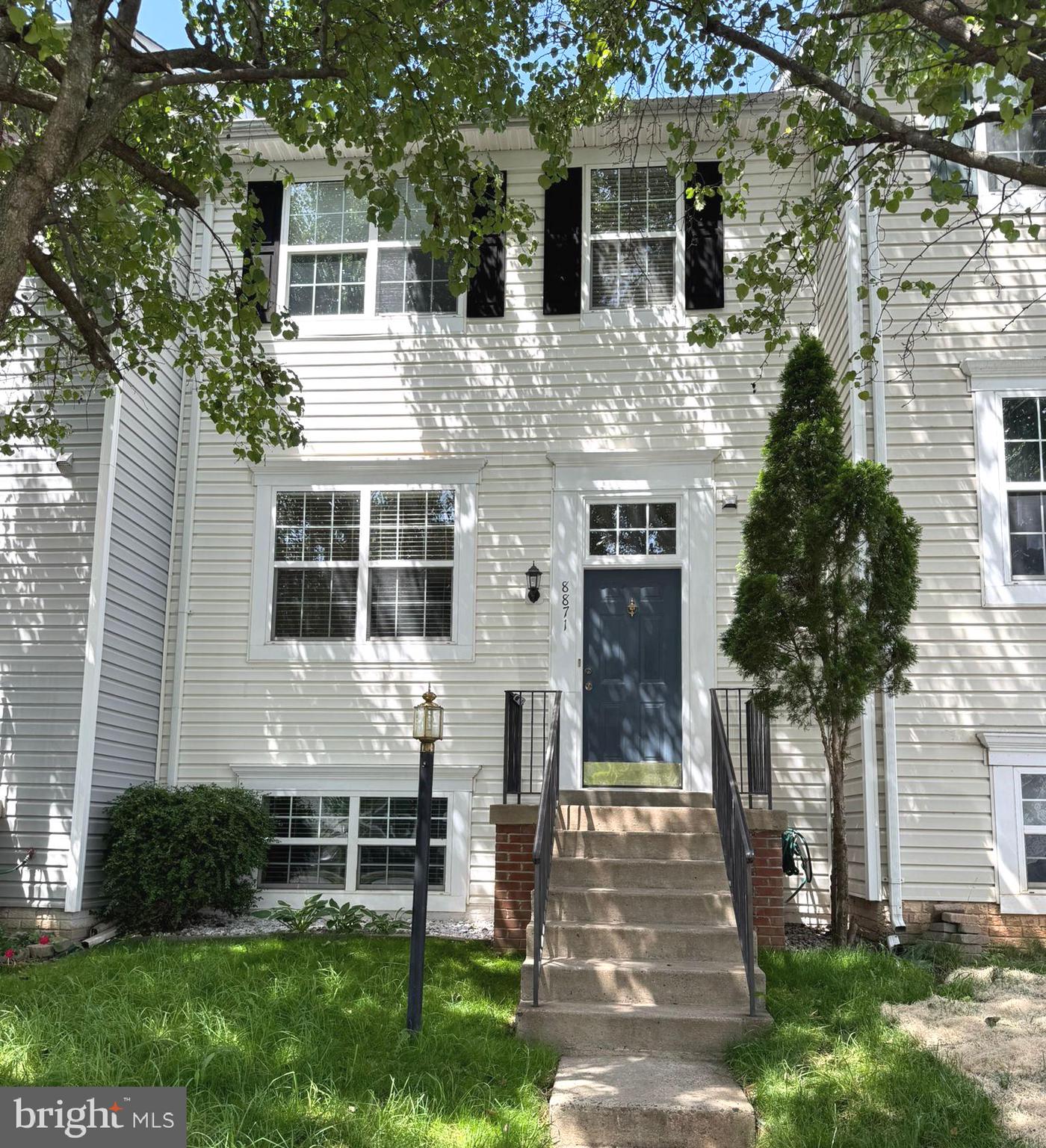 Welcome to this exquisite three-level townhouse.  Seller may consider buyer concessions if made in an offer

Well-maintained home with an open-concept design, upgraded 42" kitchen cabinets, hardwood floors, and plenty of natural light. The master bedroom includes a walk-in closet, dual sinks, a bathtub, and a separate shower, along with two additional bedrooms and another full bathroom upstairs.

The basement features a 4th bedroom and full bathroom (currently occupied, available by the end of February). Recent updates include: new carpet, hardwood floor maintenance, and fresh paint in some areas. The roof was changed on 2018 and AC & Heating on 2023**Sold AS-IS.

This property offers fantastic amenities in the area, including a pool, tennis and basketball courts, walking trails, and parks.

 Please remove shoes before entering.