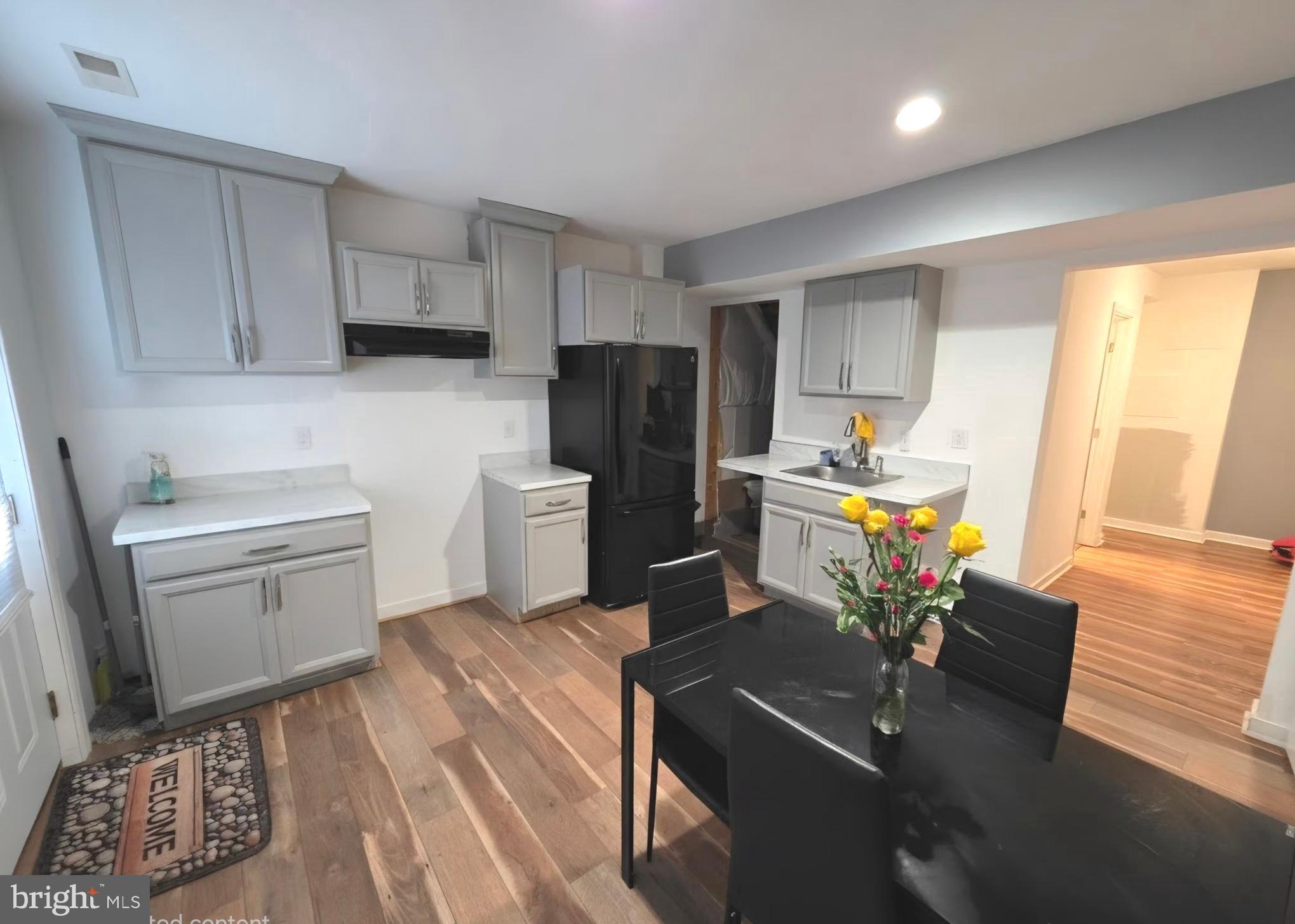 GLENMONT VILLAGE - Residential