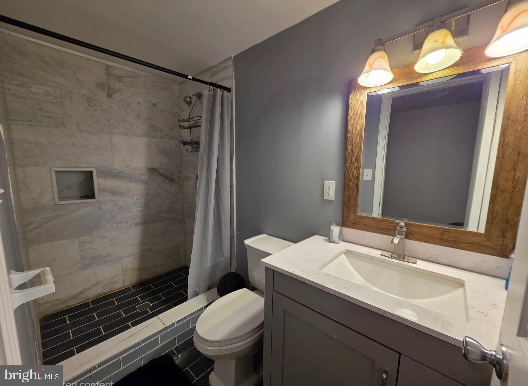 GLENMONT VILLAGE - Residential