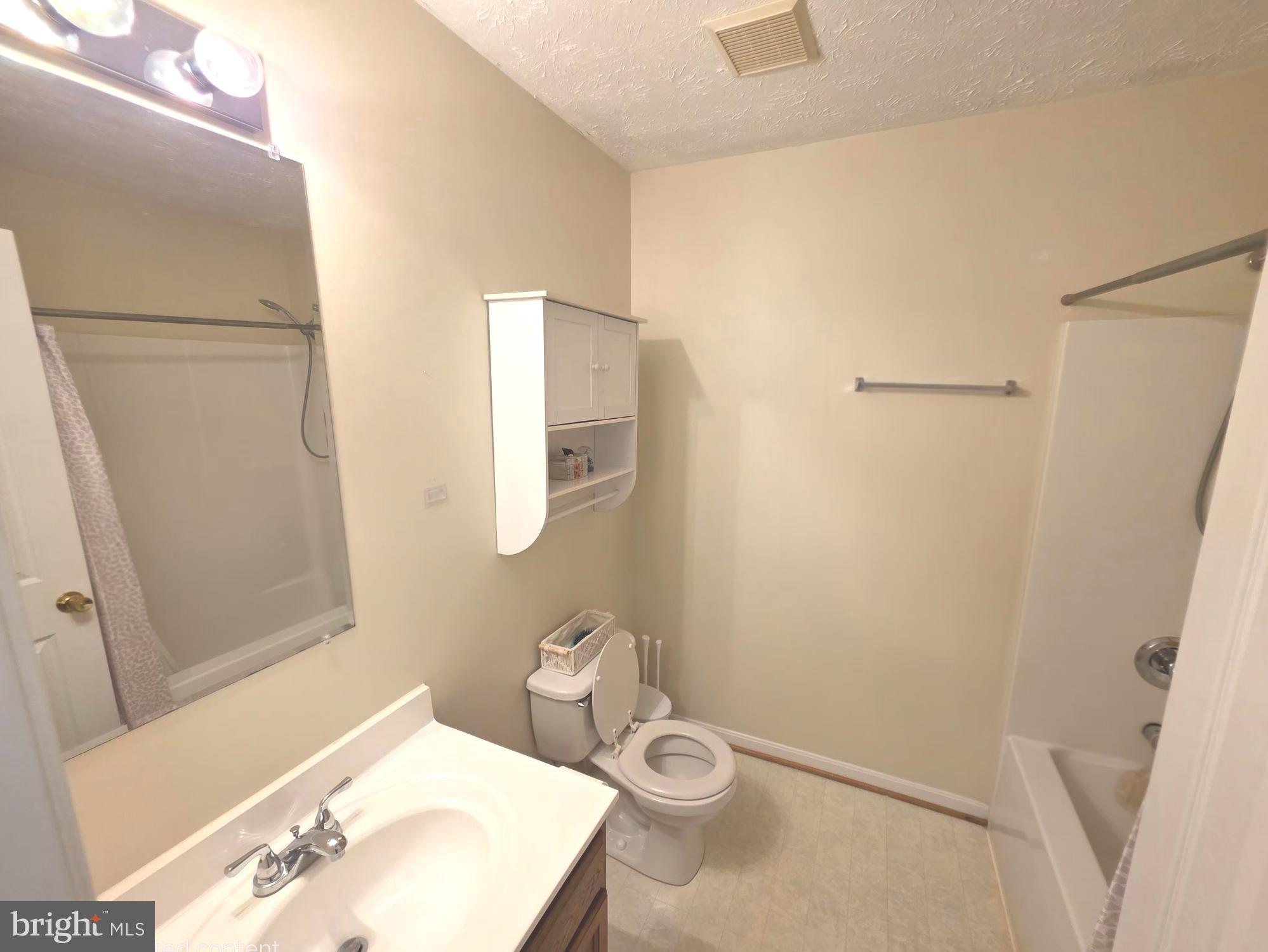 GLENMONT VILLAGE - Residential