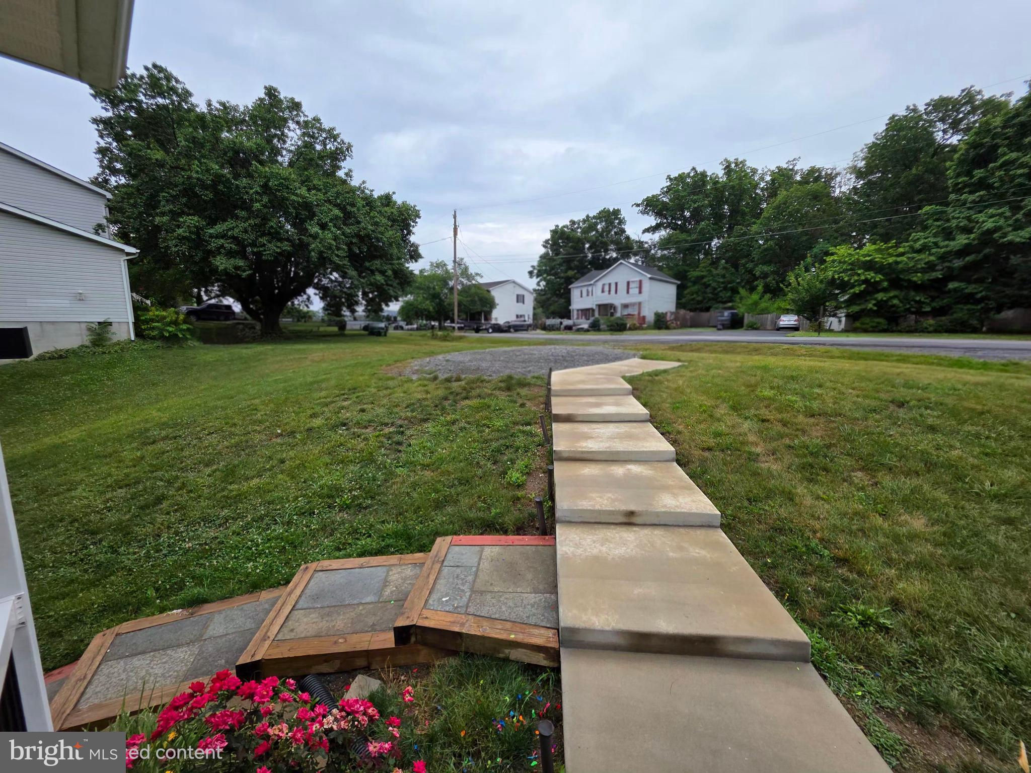 GLENMONT VILLAGE - Residential