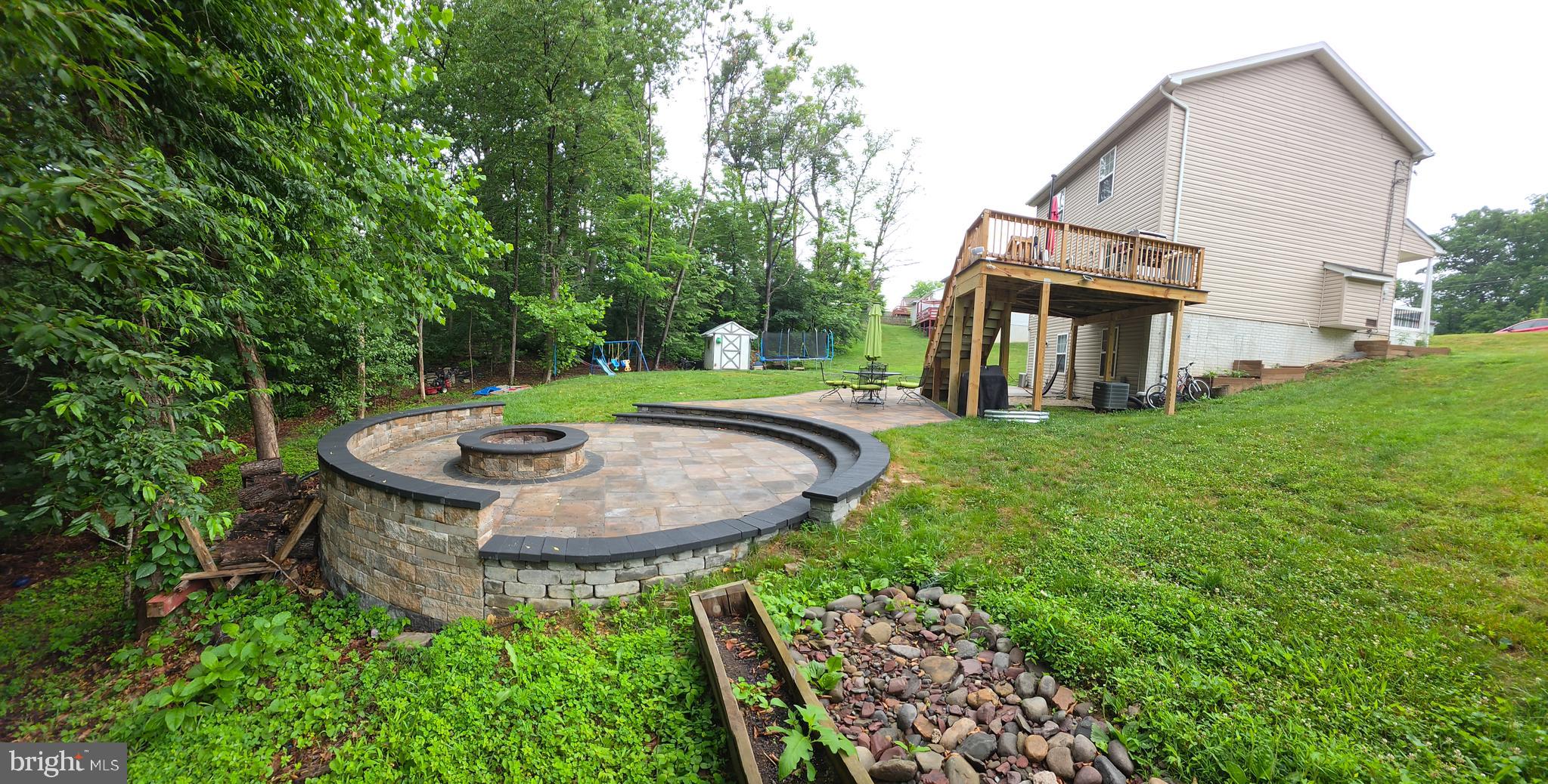 GLENMONT VILLAGE - Residential