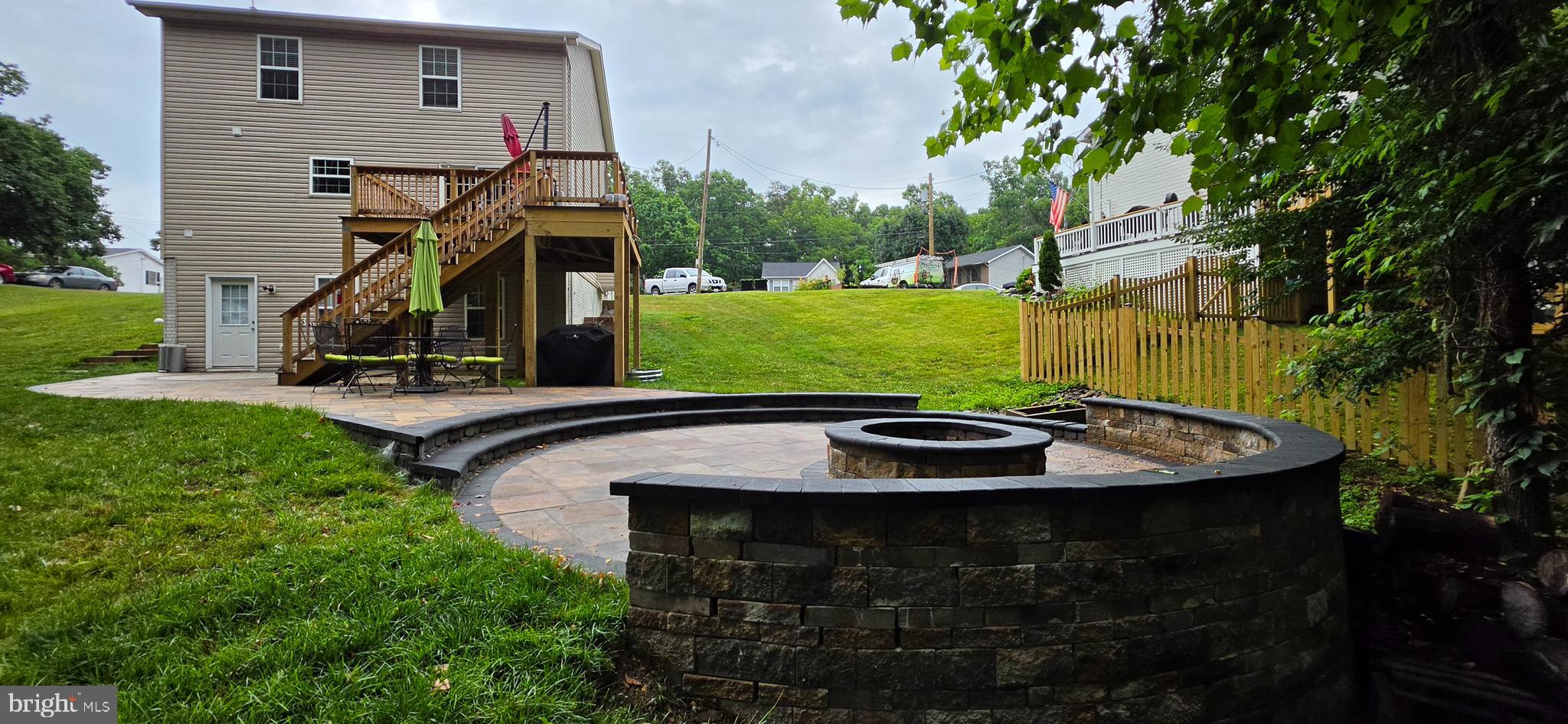 GLENMONT VILLAGE - Residential