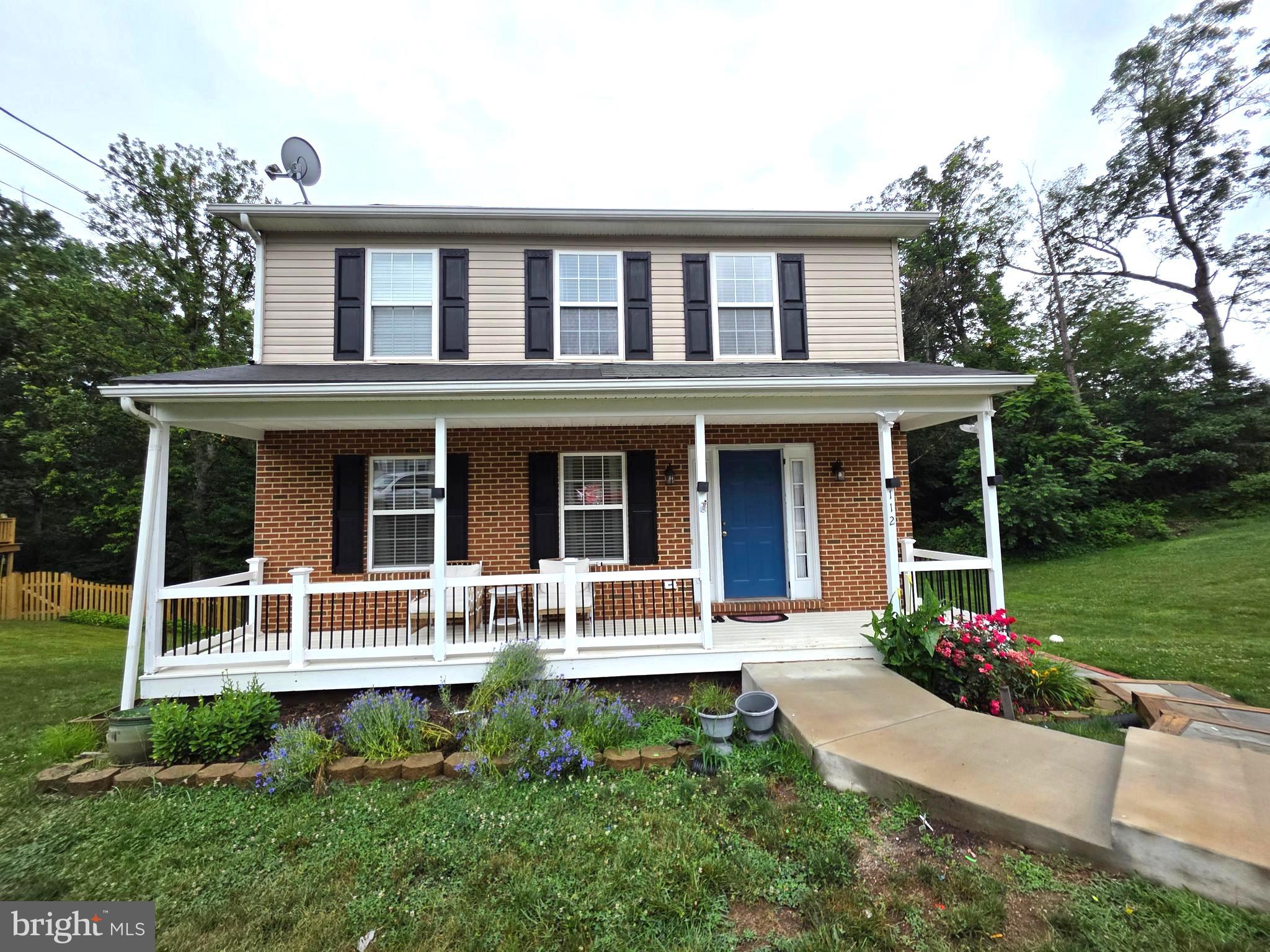 GLENMONT VILLAGE - Residential