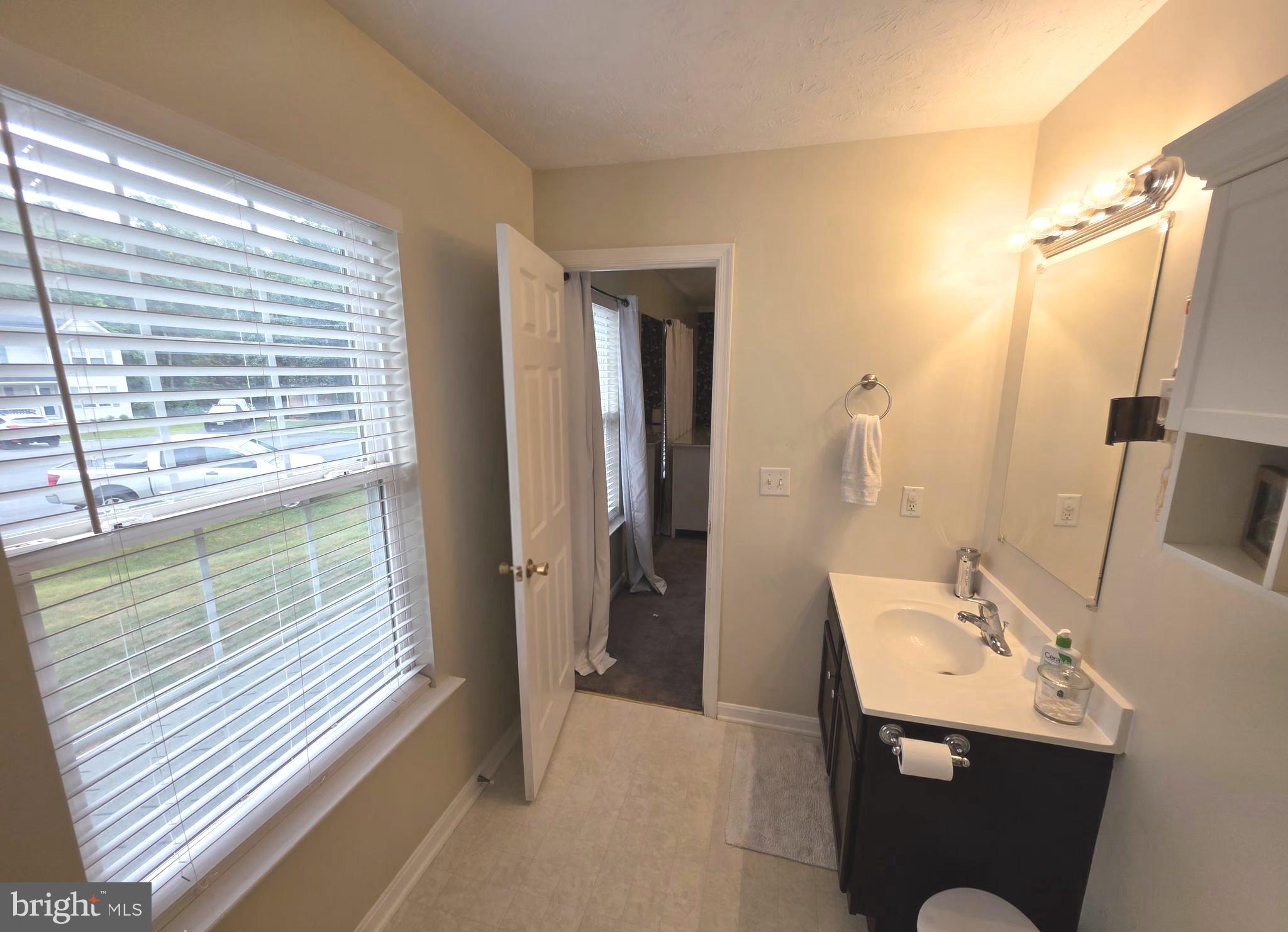 GLENMONT VILLAGE - Residential
