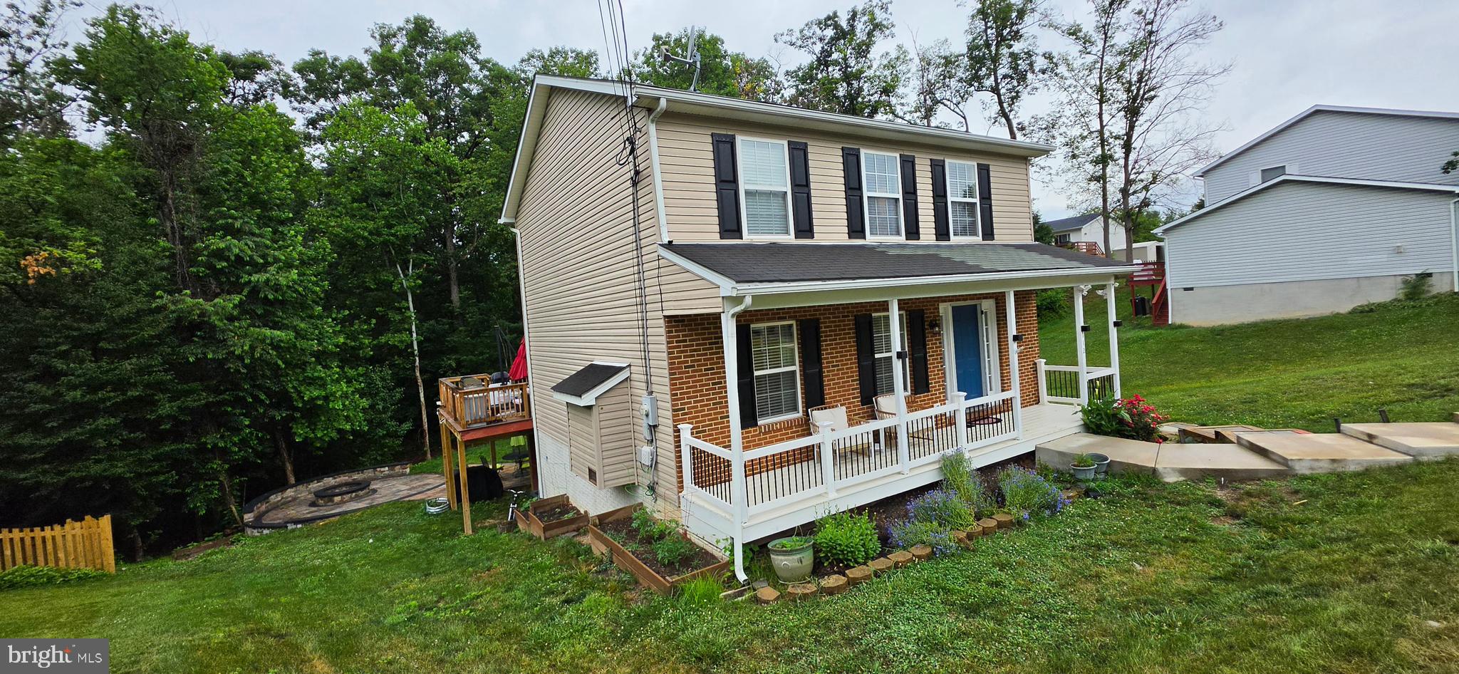 GLENMONT VILLAGE - Residential