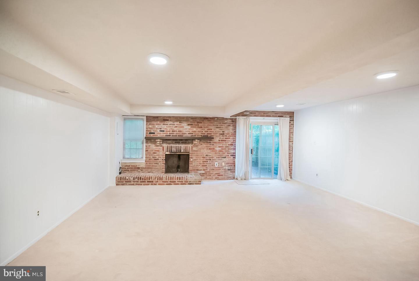 WESTMORELAND SQUARE - Residential