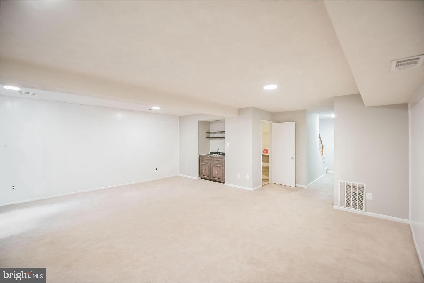 WESTMORELAND SQUARE - Residential