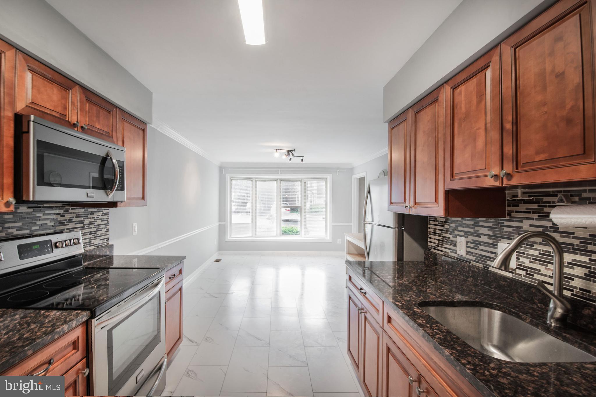 WESTMORELAND SQUARE - Residential