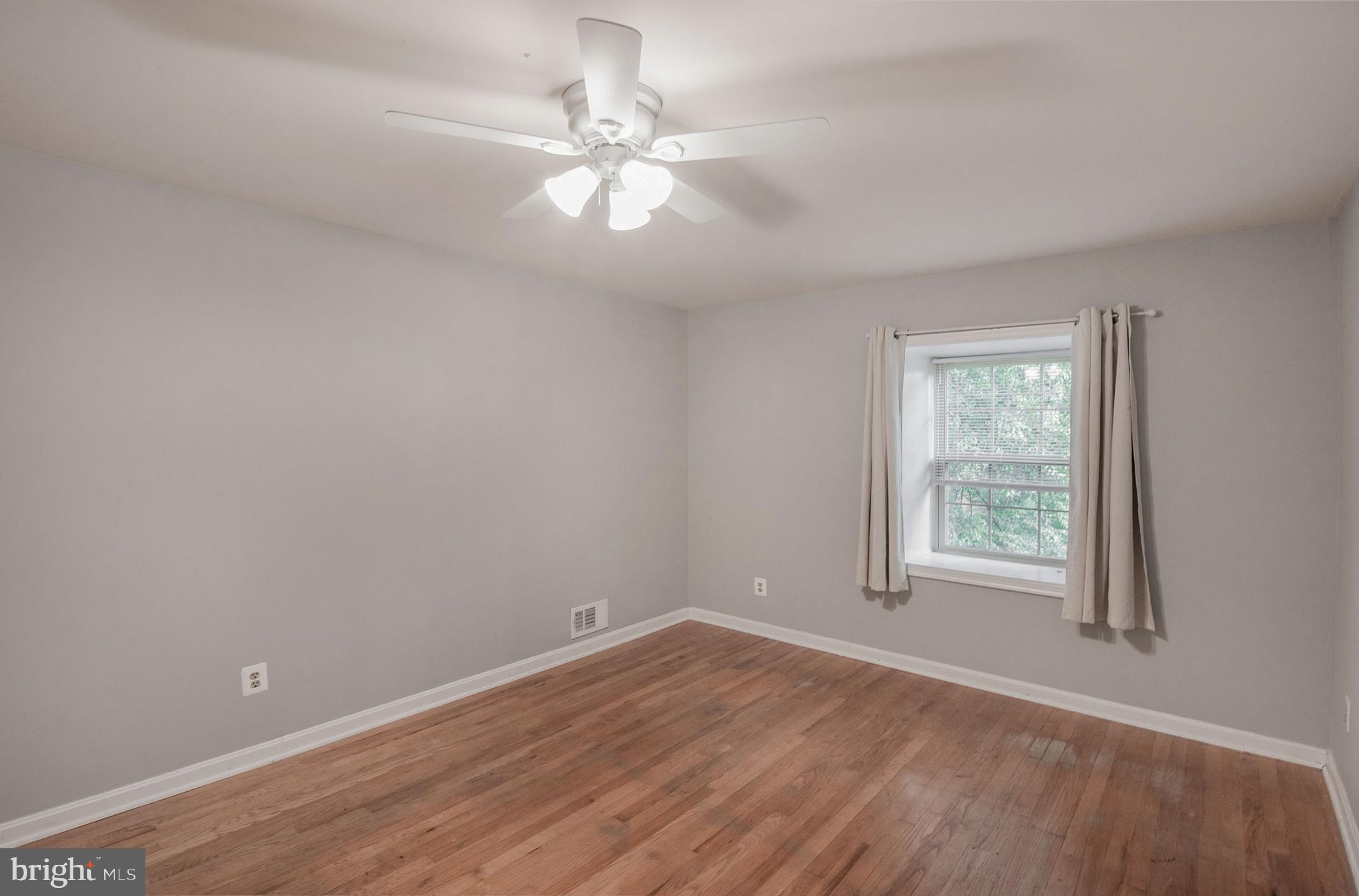 WESTMORELAND SQUARE - Residential