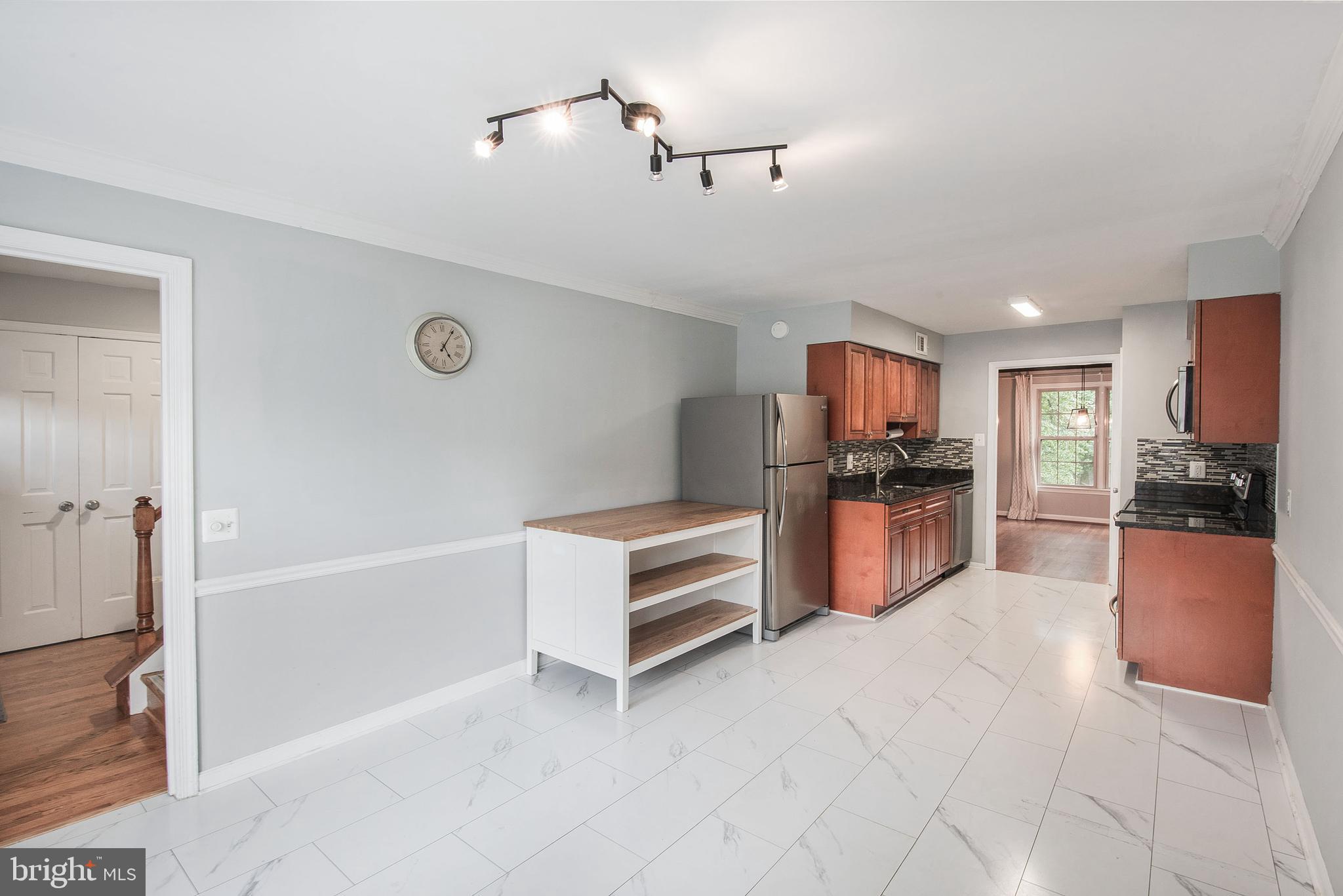 WESTMORELAND SQUARE - Residential